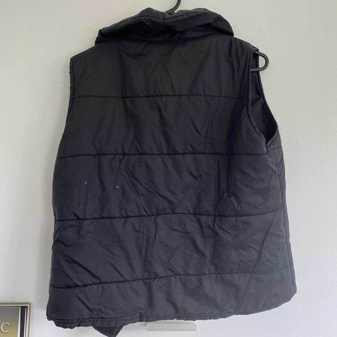 vintage VON DUTCH waterproof puffer vest. small