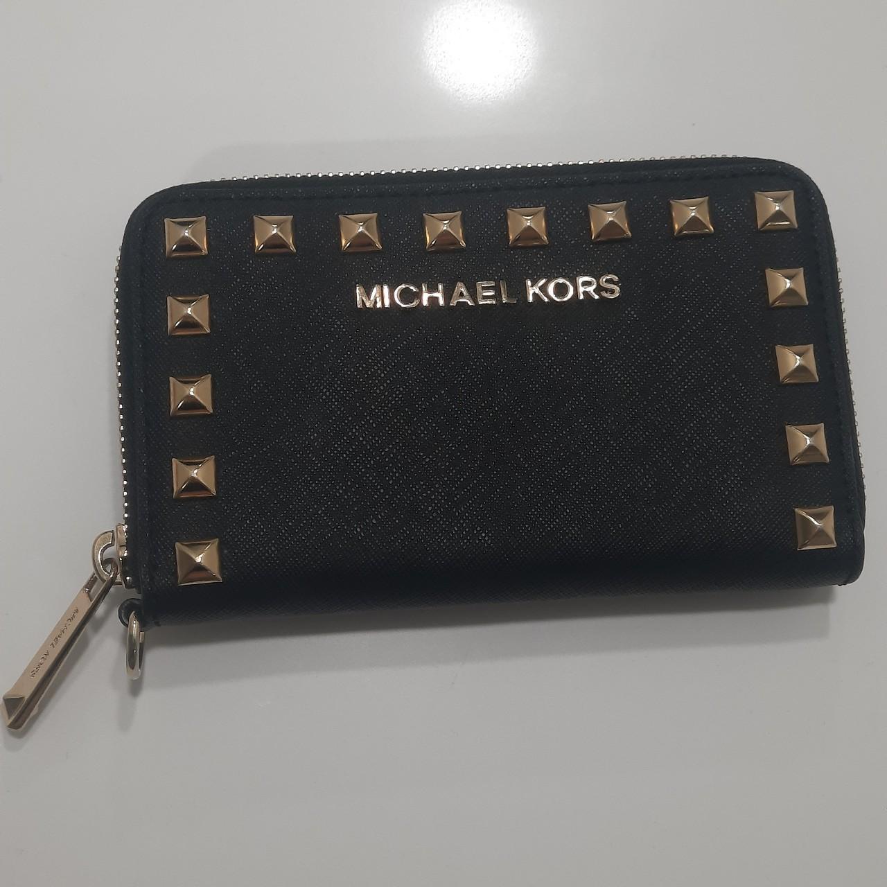 Black n gold Michael Kors wallet Used a few times