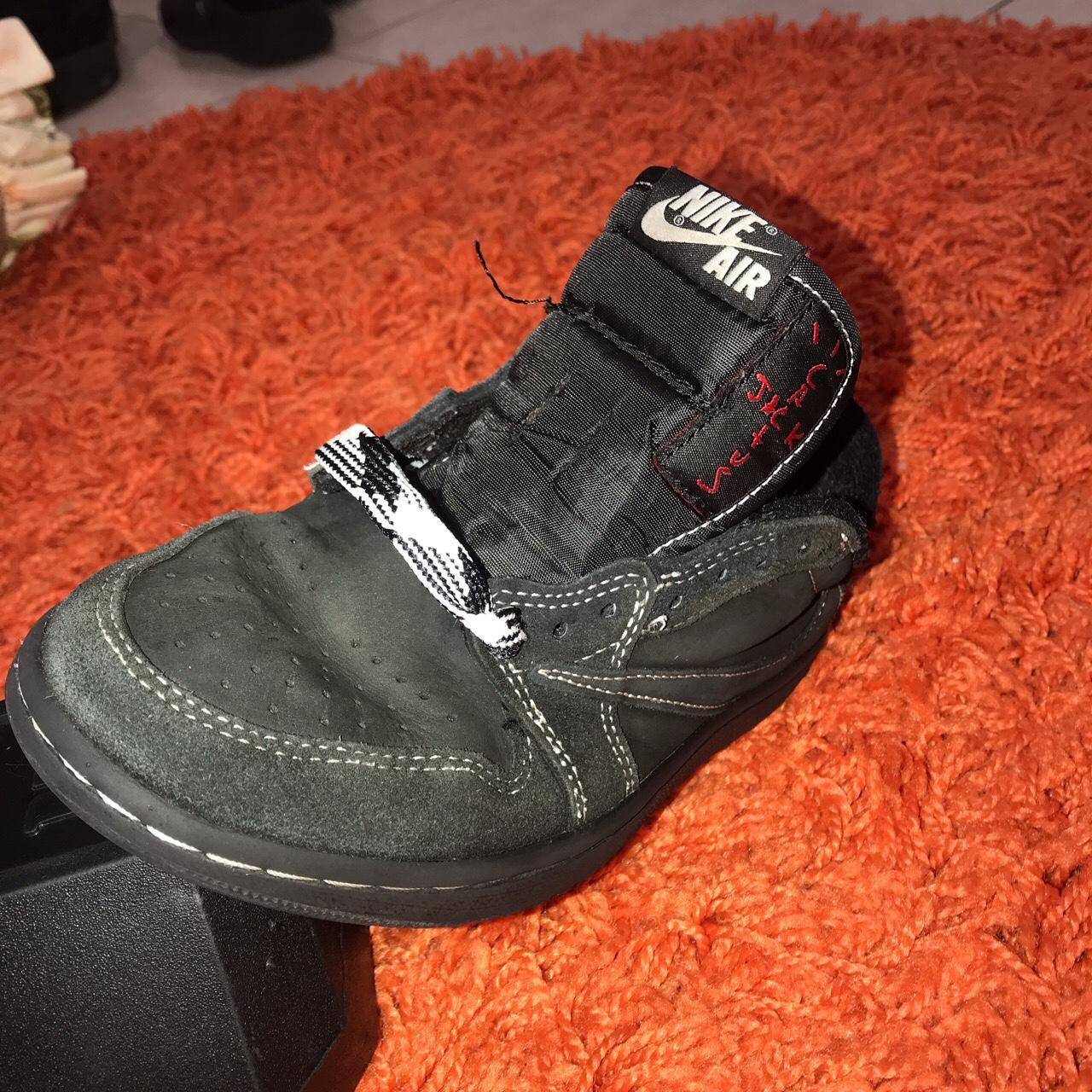 travis scott 4 size 11