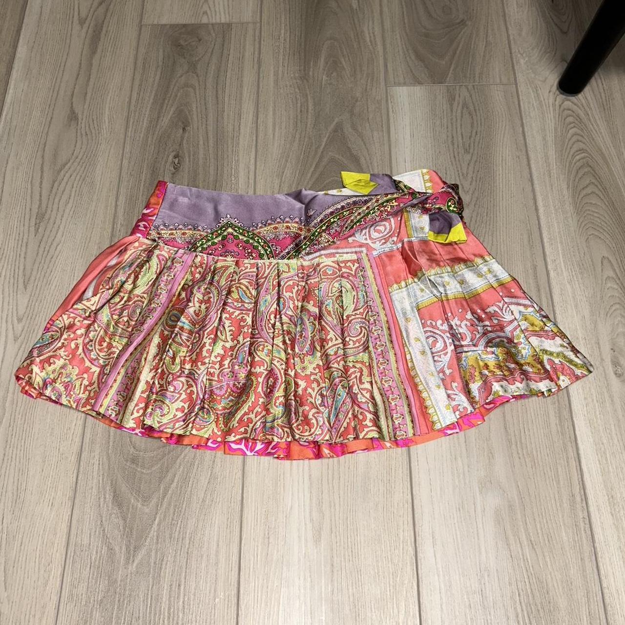 item listed by carolinesvintagecloset