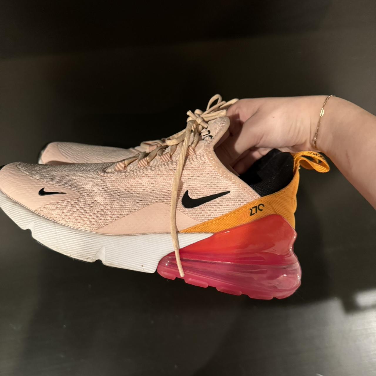 womens air max 270 washed coral