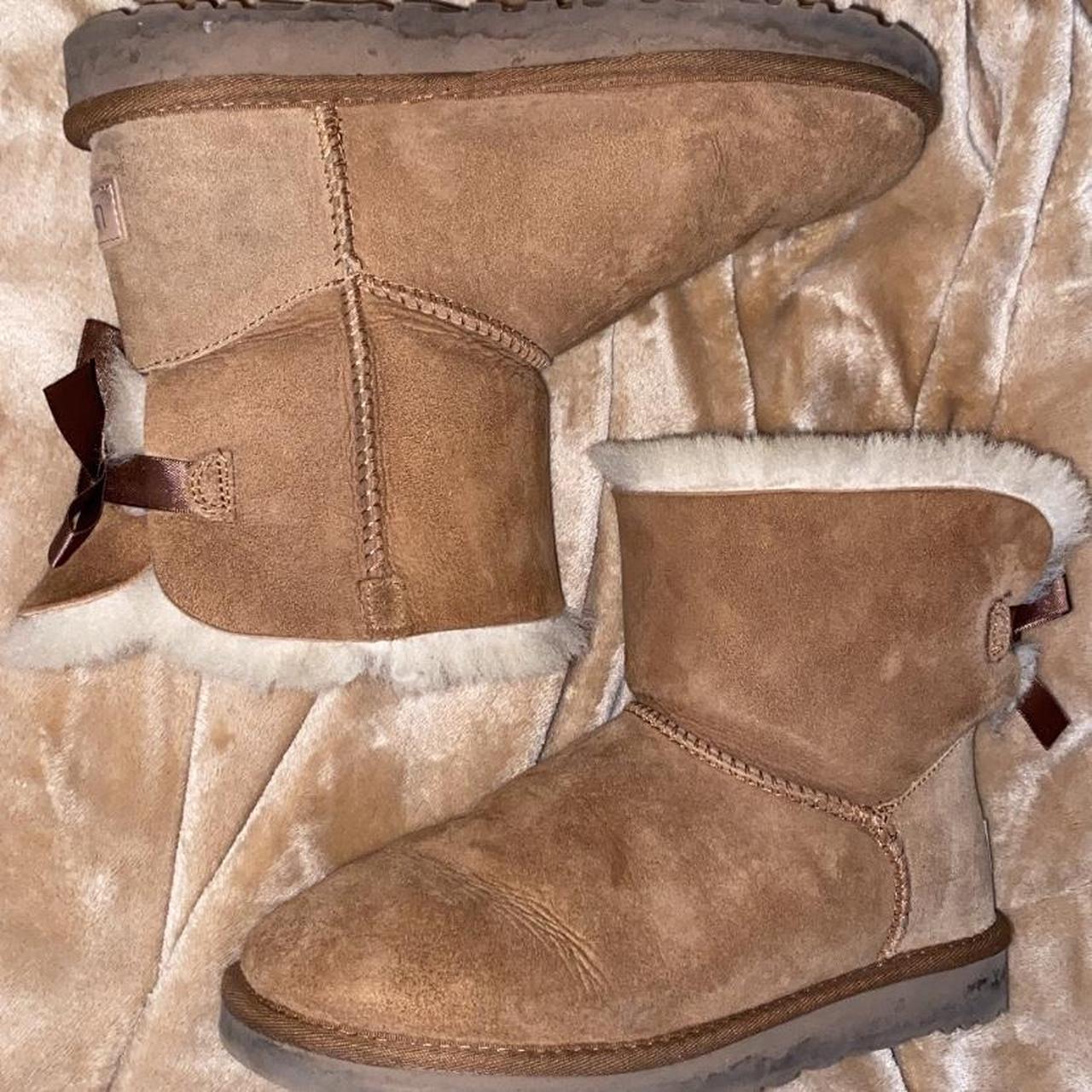 Ugg on sale bow chestnut