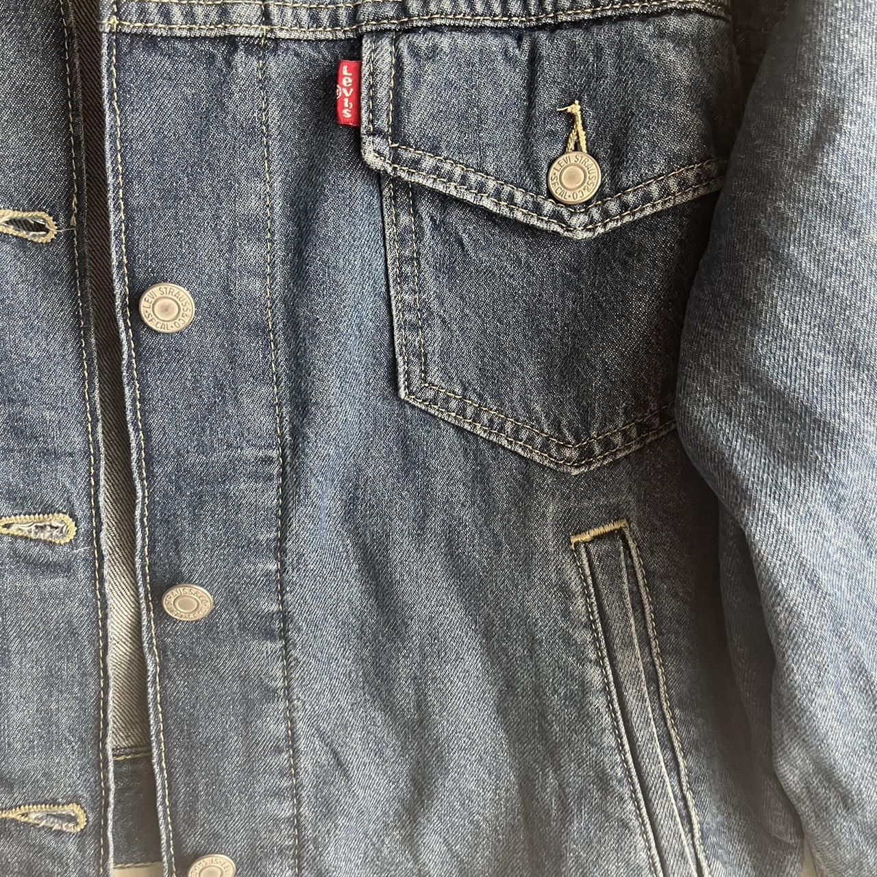 Levi’s Women’s Denim Jacket Size M - Depop