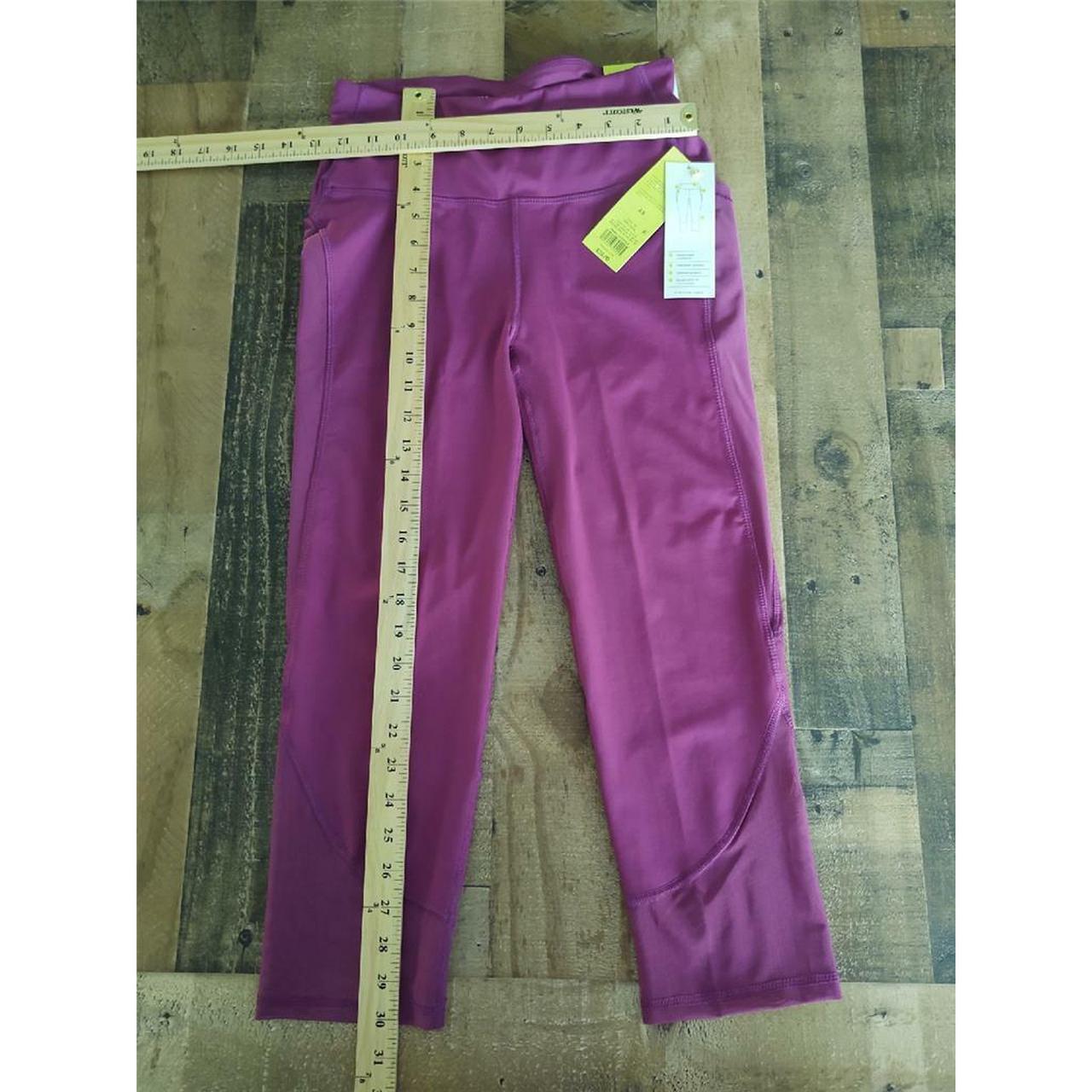 All In Motion Fushia Contour Curvy High Rise Capri - Depop