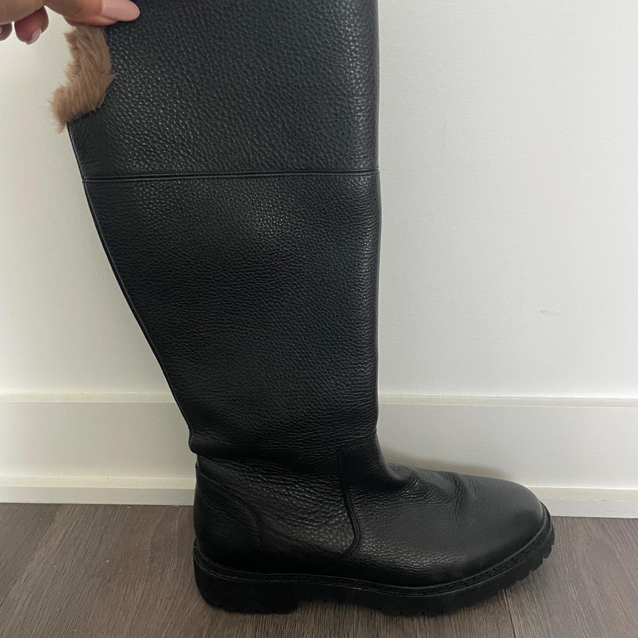 Pebbled leather Aquatalia boots with brown fur trim;... - Depop
