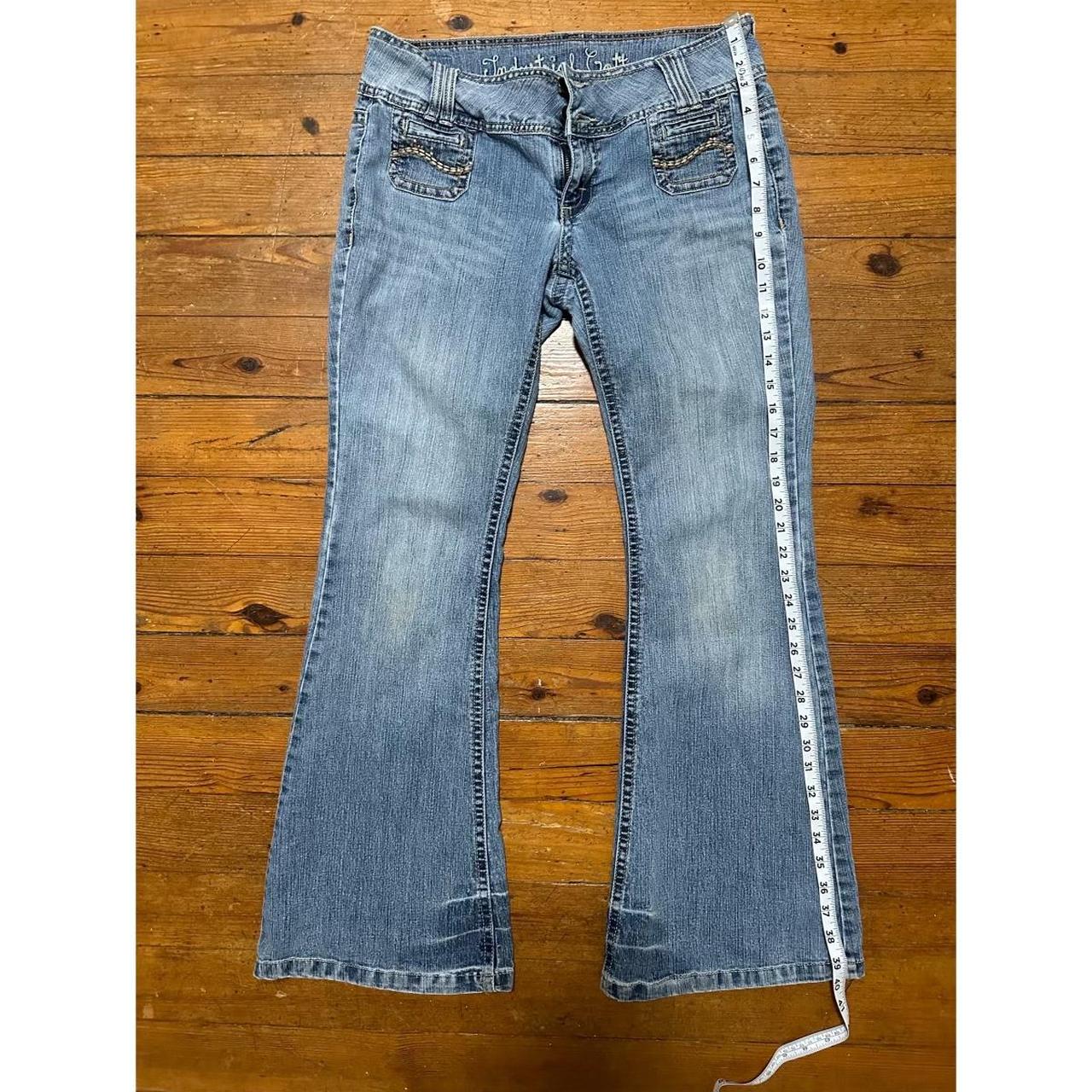 Y2k low rise flare jeans in light denim wash 🦋 one - Depop