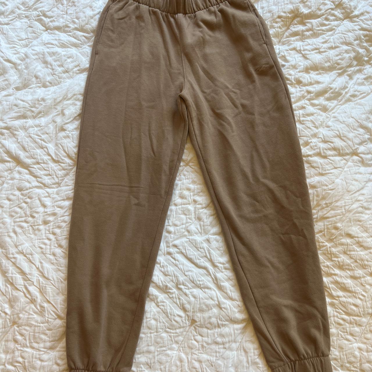 Hollister Ultra High Rise Tan Sweatpants S,