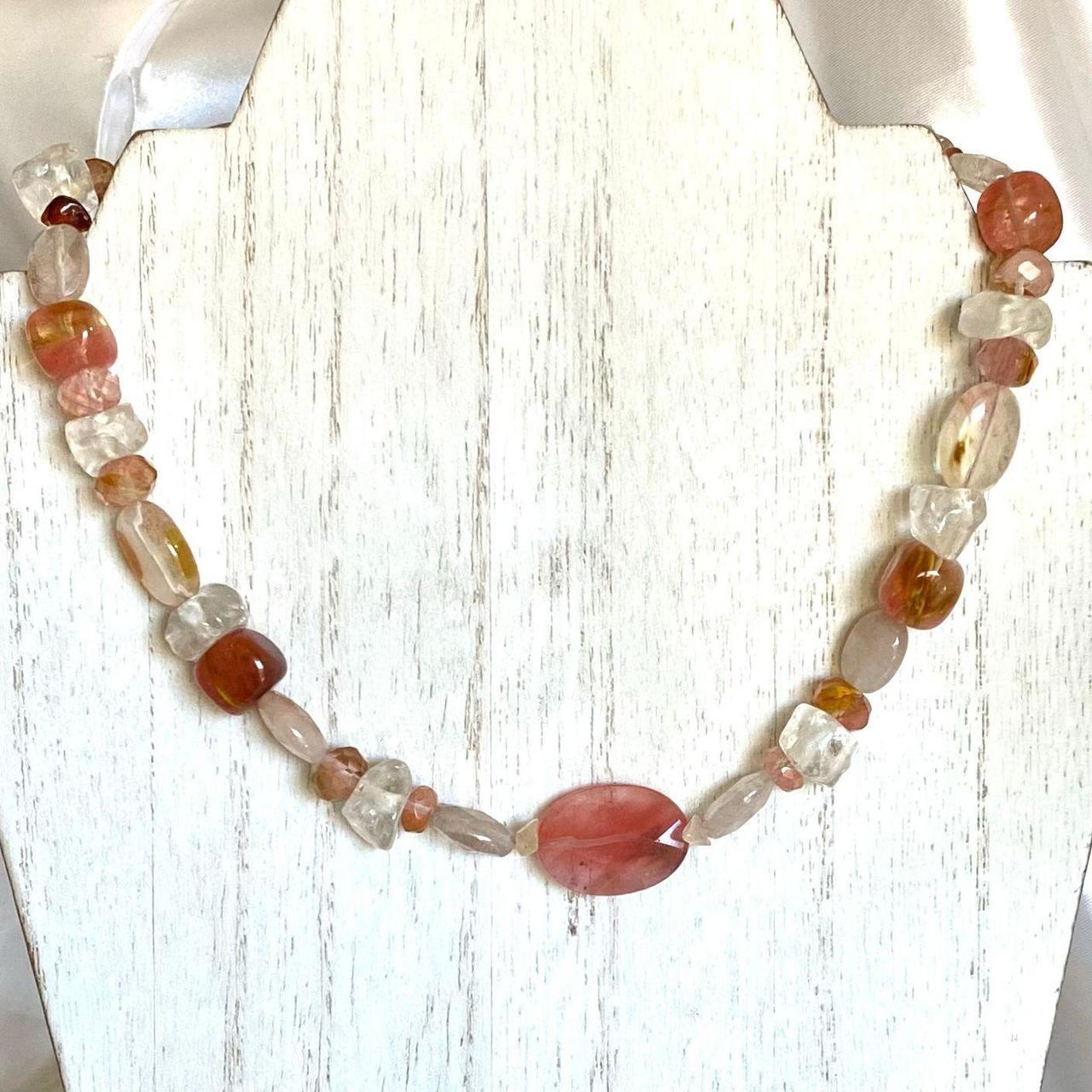 UF# Lovely Natural & selling polished Quartz Necklace