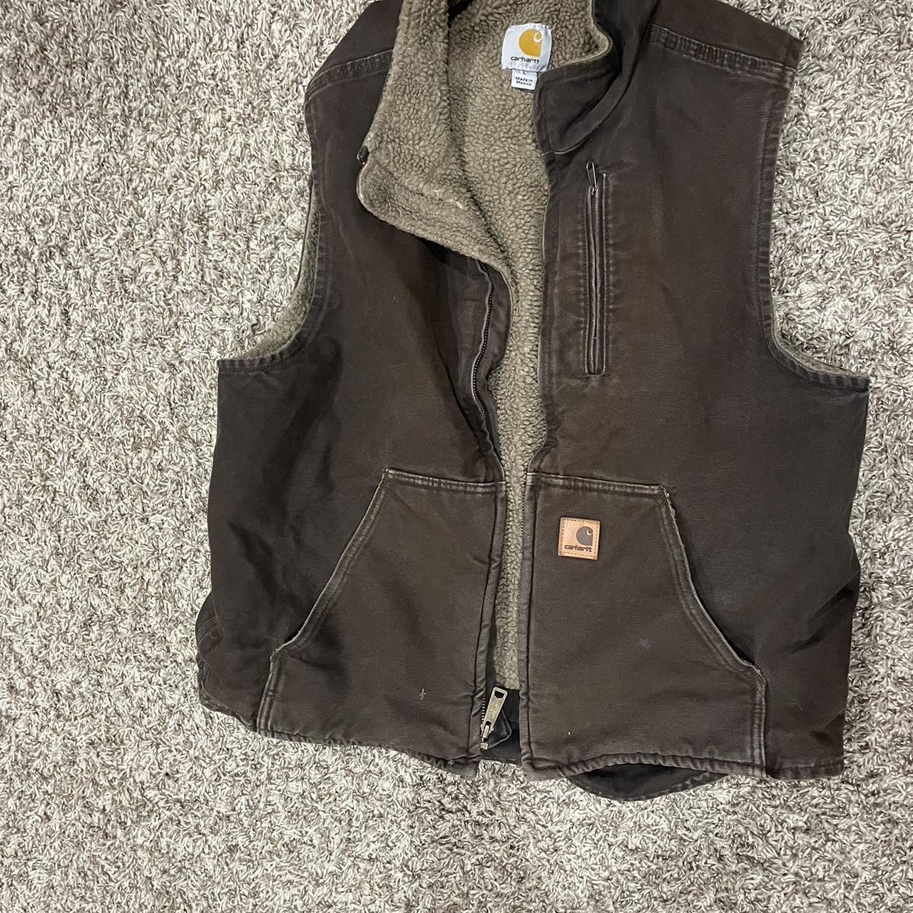 Brown carhartt vest Size L Fluffy inside - Depop