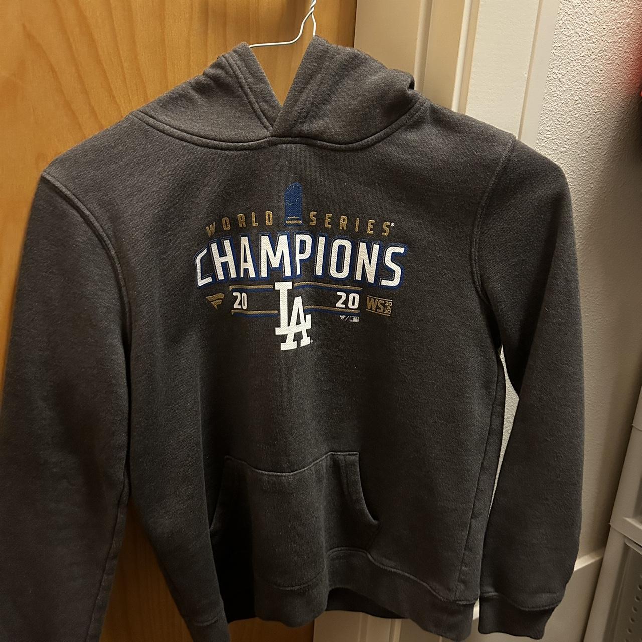 Grey La Dodgers World Series champions - Depop