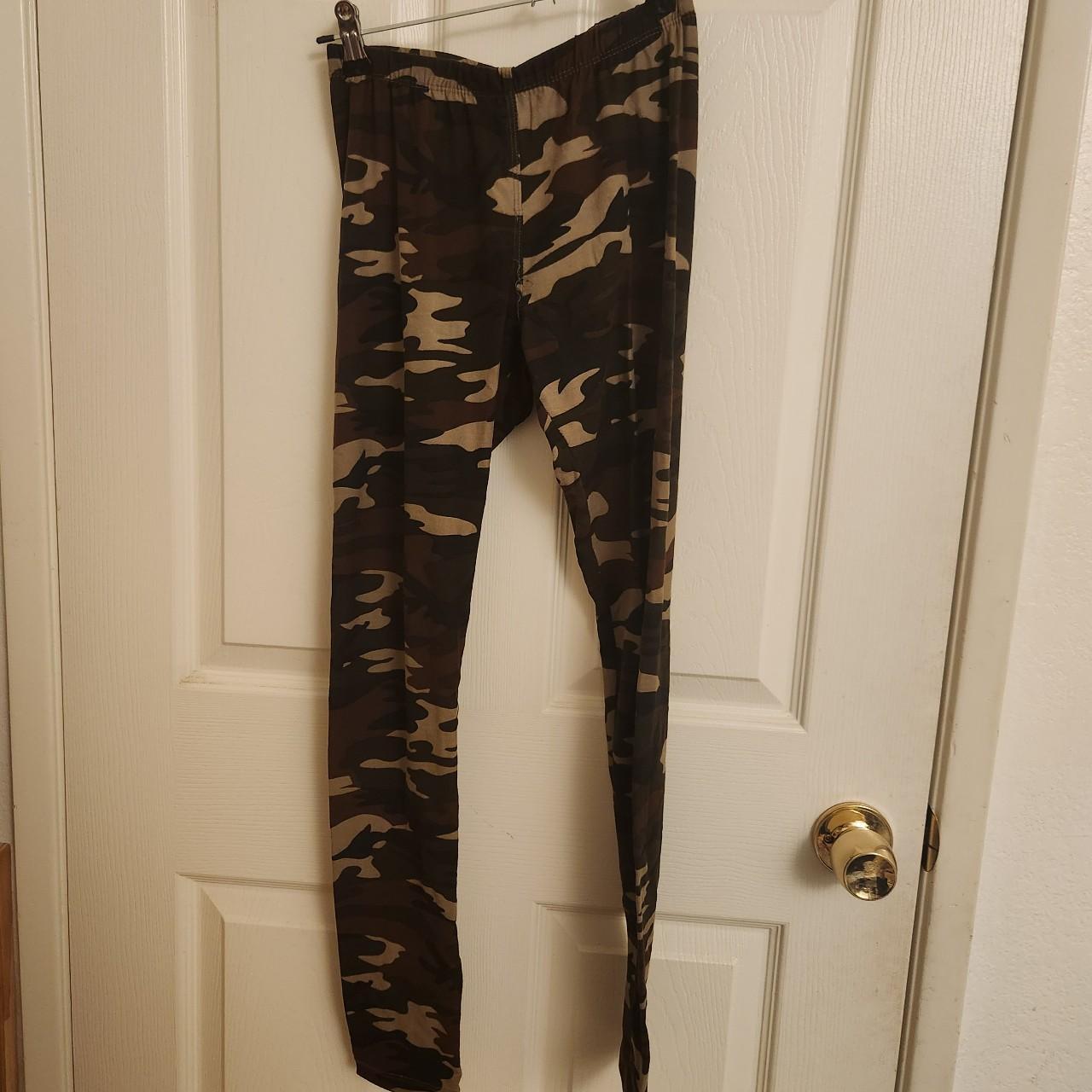 Army printed workout leggings Super cute and comfy - Depop