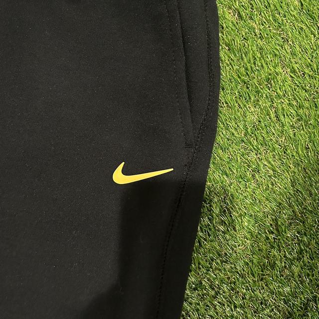 Nike tech-fleece-joggers - Depop