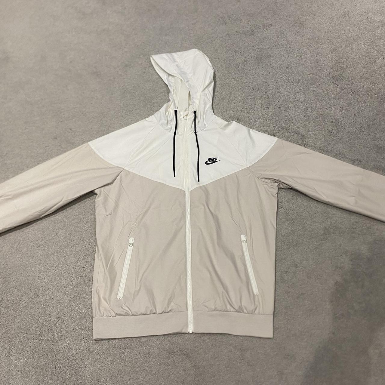 Nike Windrunner Breaker White Cream S Size Small. Depop