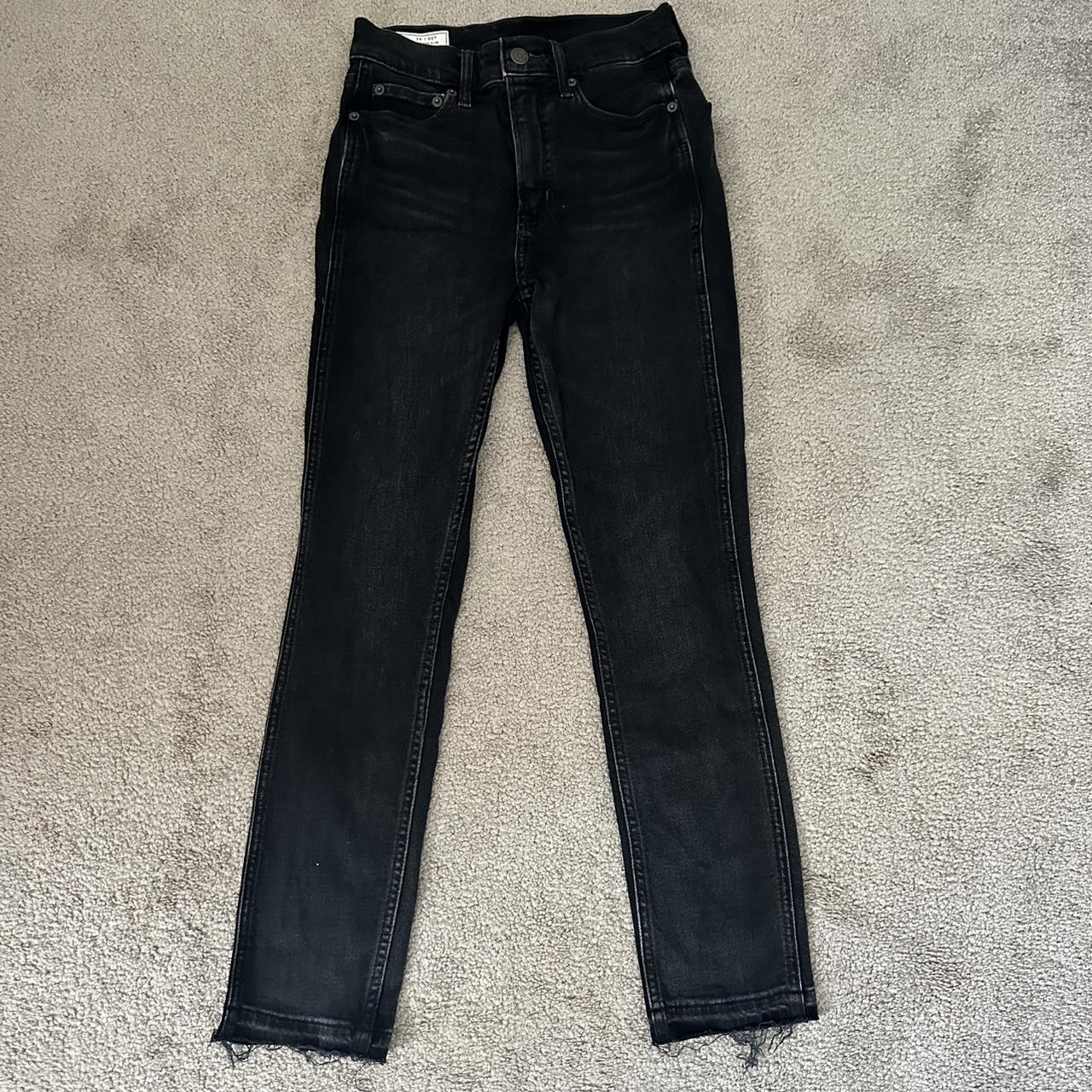 item listed by jennrodriguezz