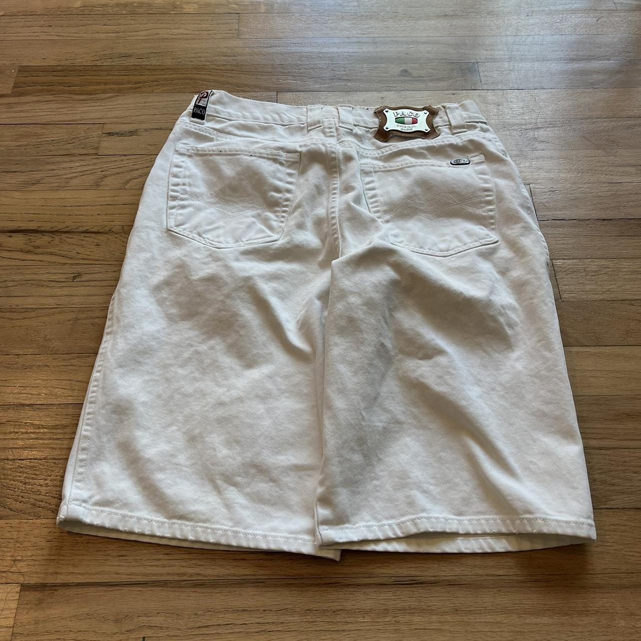 item listed by aaavintage_