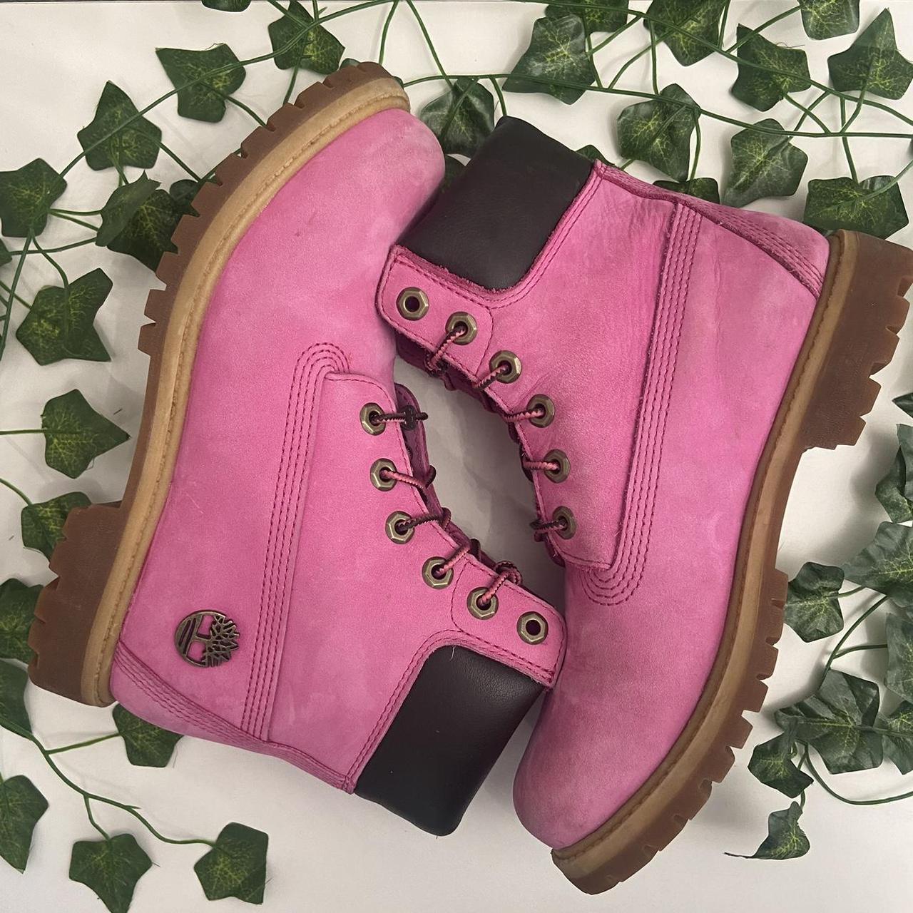 Pink breast clearance cancer timberland boots