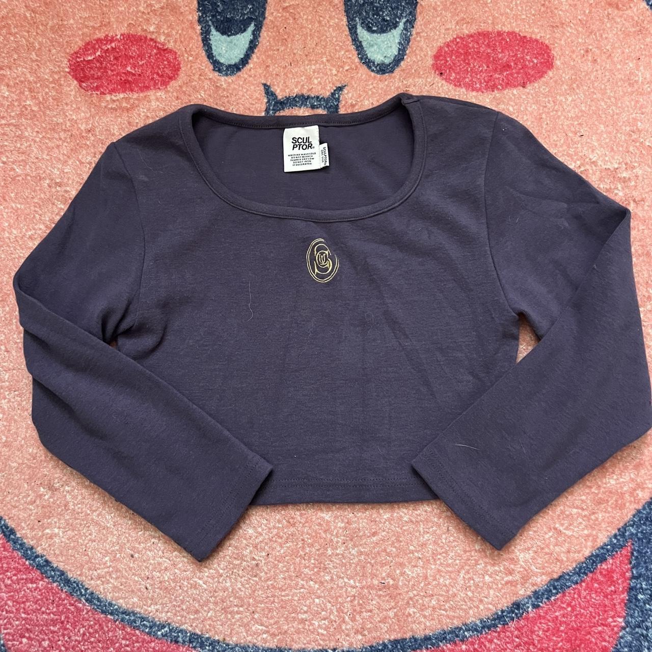 🍇🪻Sculptor apparel korea long sleeve crop top 💜 One... Depop