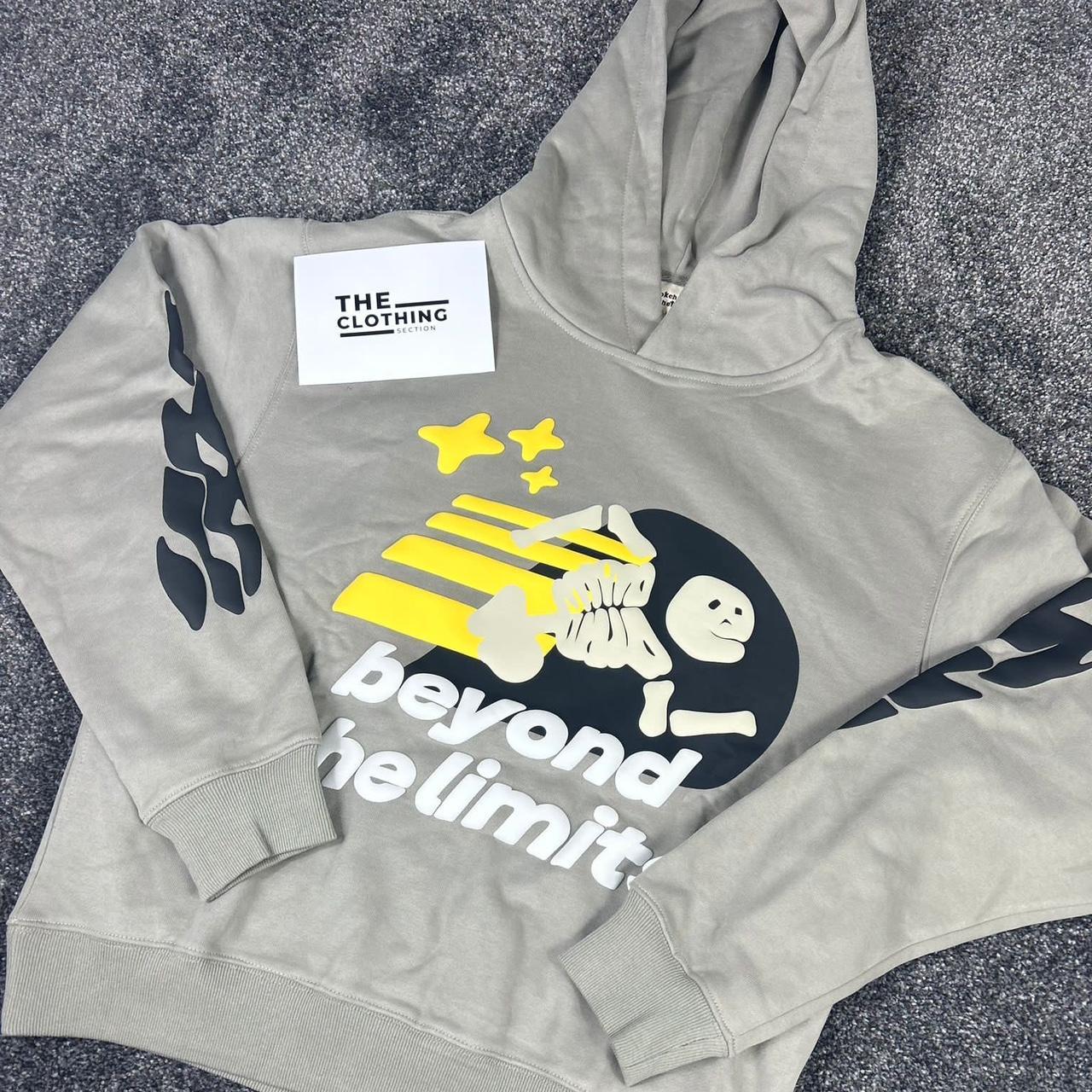 Broken planet beyond the limit hoodie Size