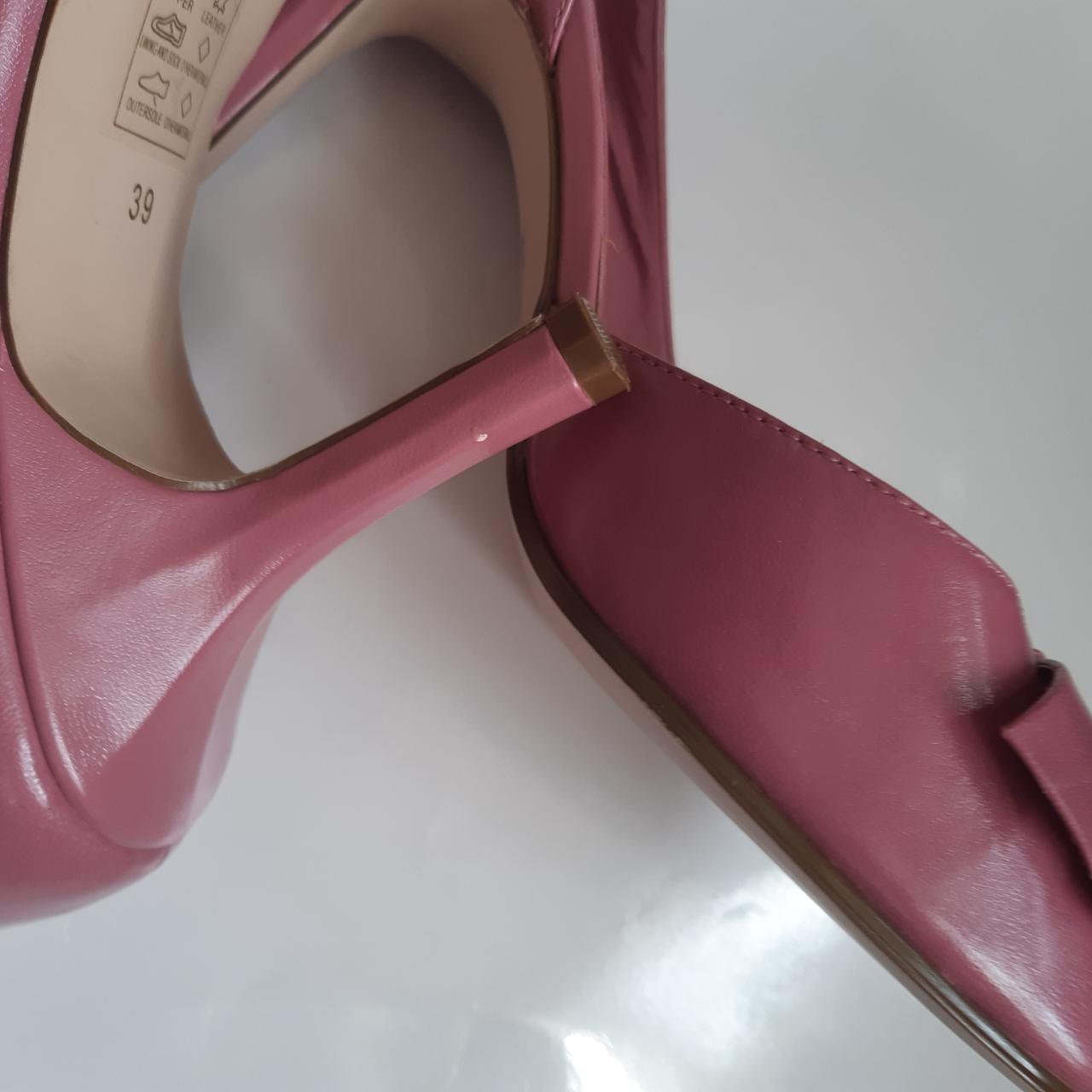 roland cartier silver heels