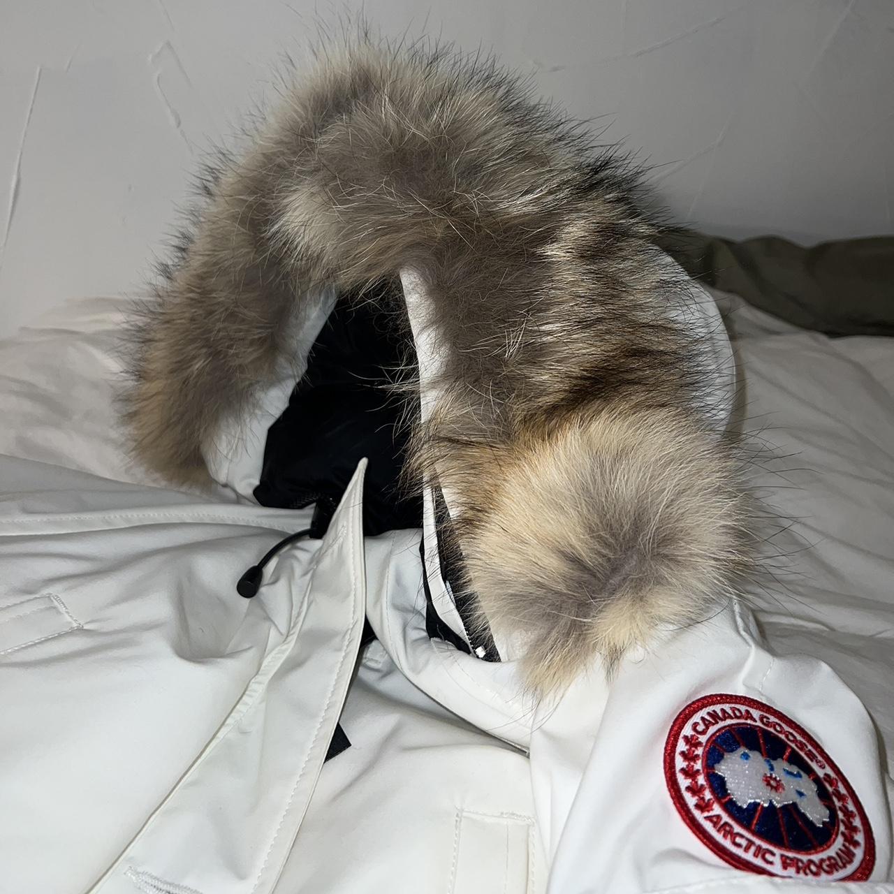Fur Hood Canada Goose Women's White Coat Womens White Canada Goose Jacket  2025