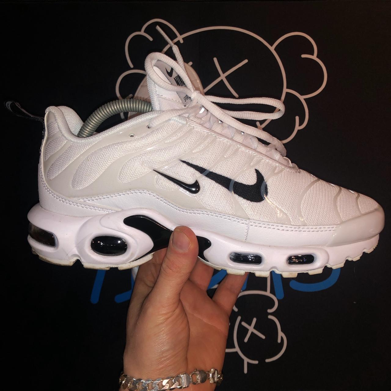 Nike tn best sale leather white