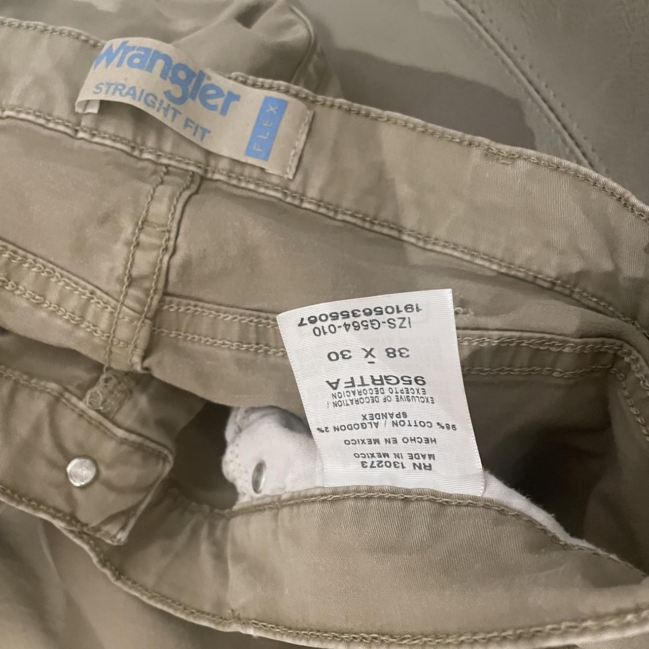 wrangler khaki straight leg 38 X 30 Depop
