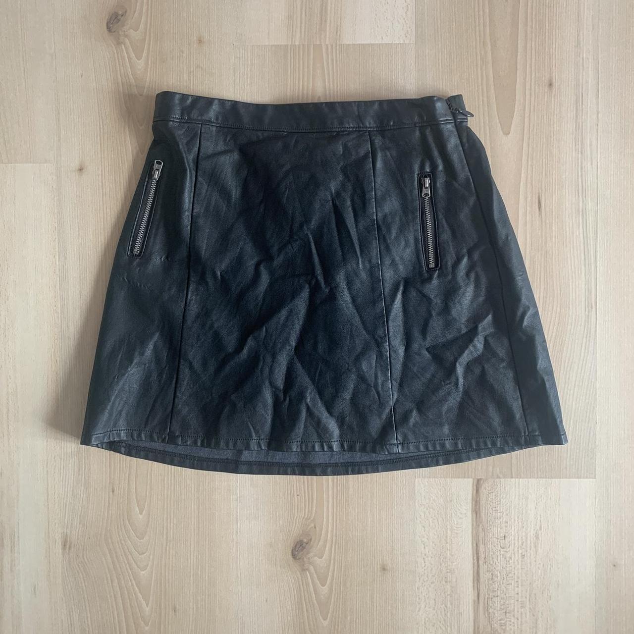 Faux leather hotsell mini skirt abercrombie