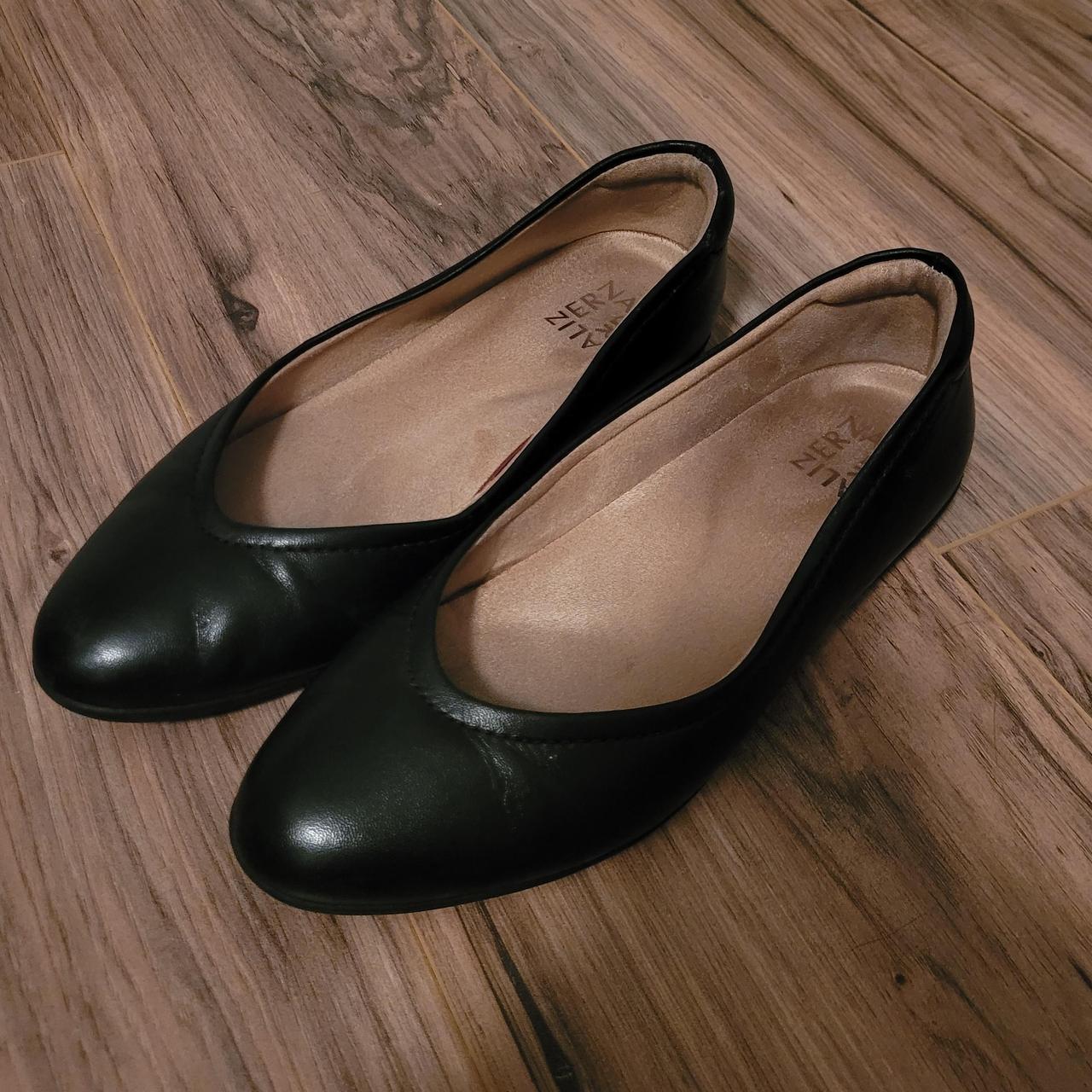 Naturalizer Women's Ballet shoes - Black/Green - US 8.5 – Natrualizer Ballet Flats Black These shoes have …