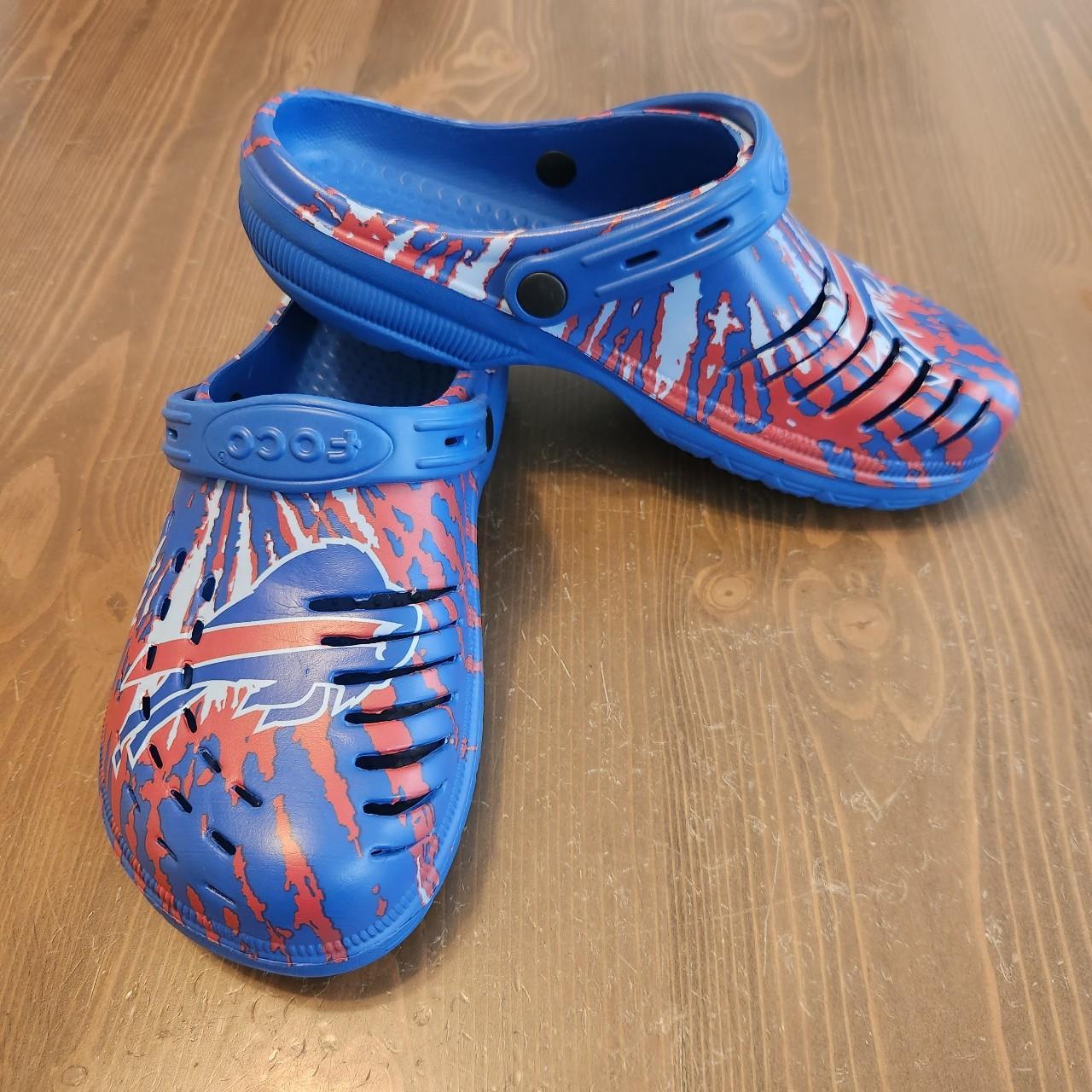 buffalo bills clogs