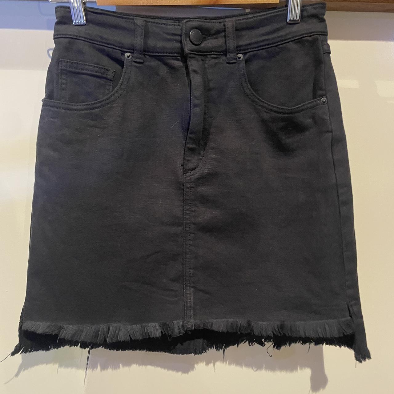 Decjuba Black Denim Skirt. Stretch. Size 8. Depop