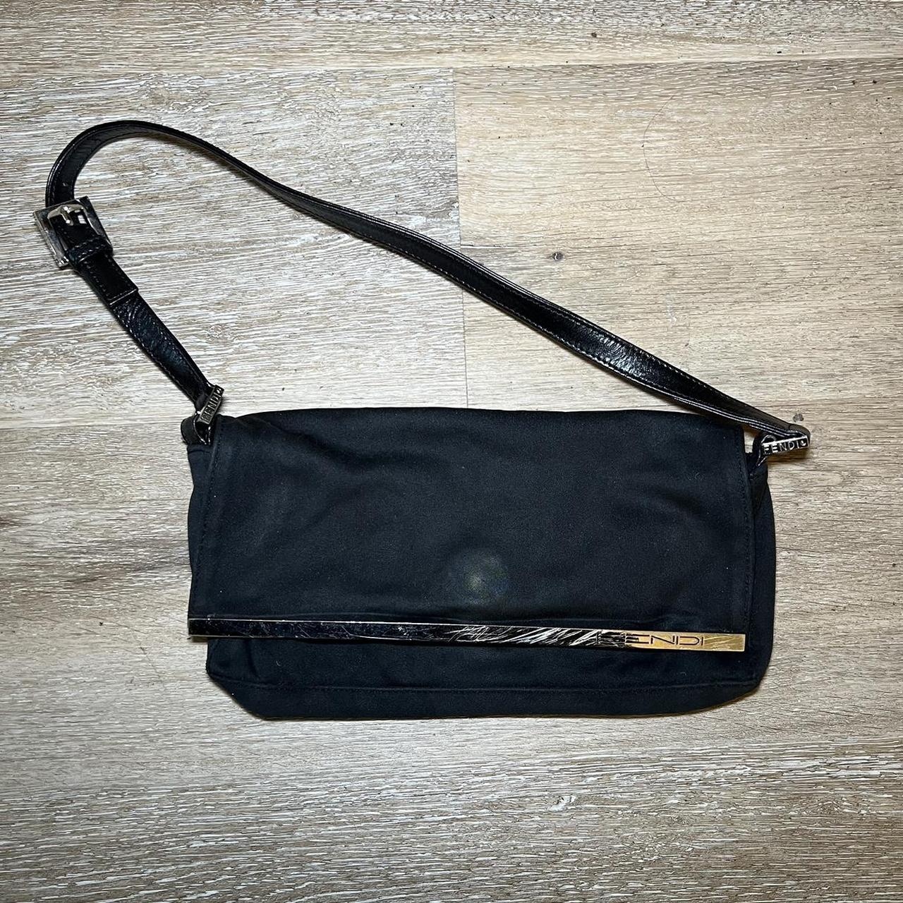 Vintage black fendi discount purse