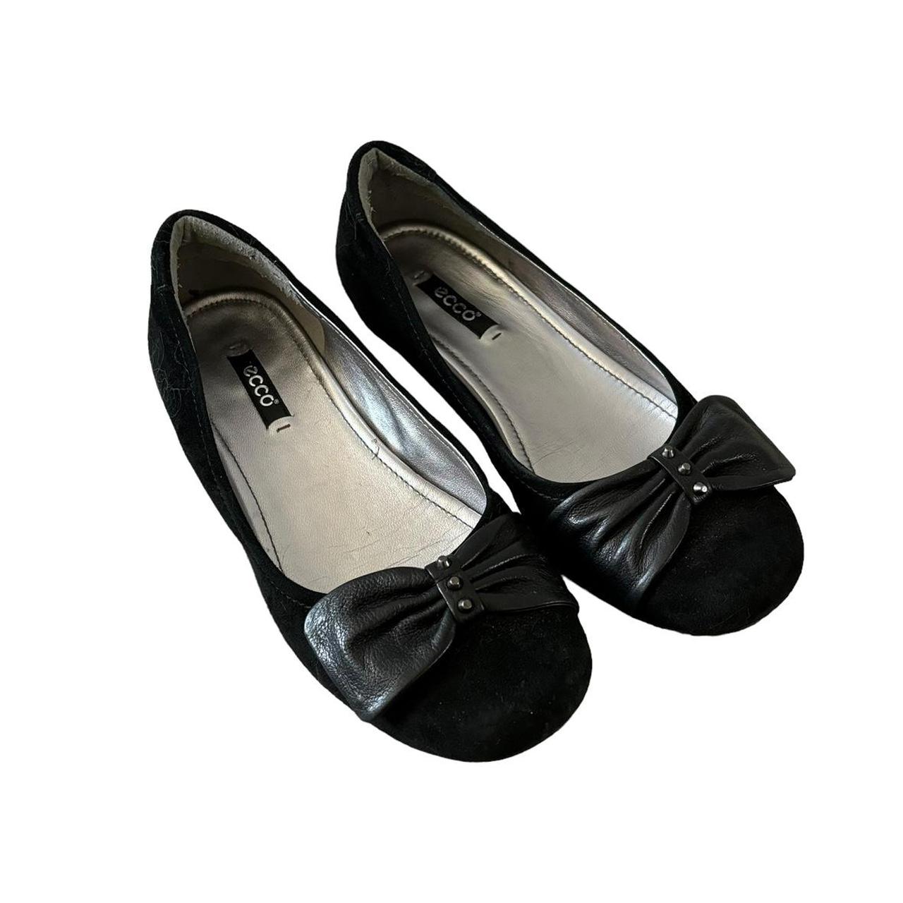 Ecco black flats best sale