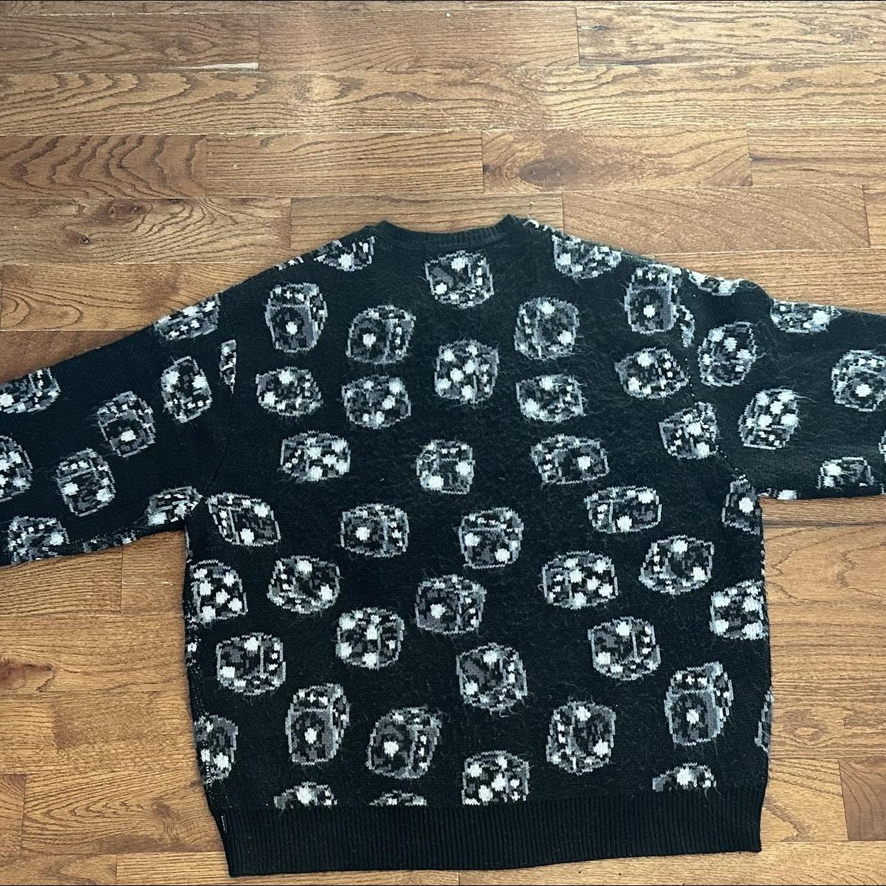 Supreme fall/winter 2022 Dice Sweater only worn once - Depop