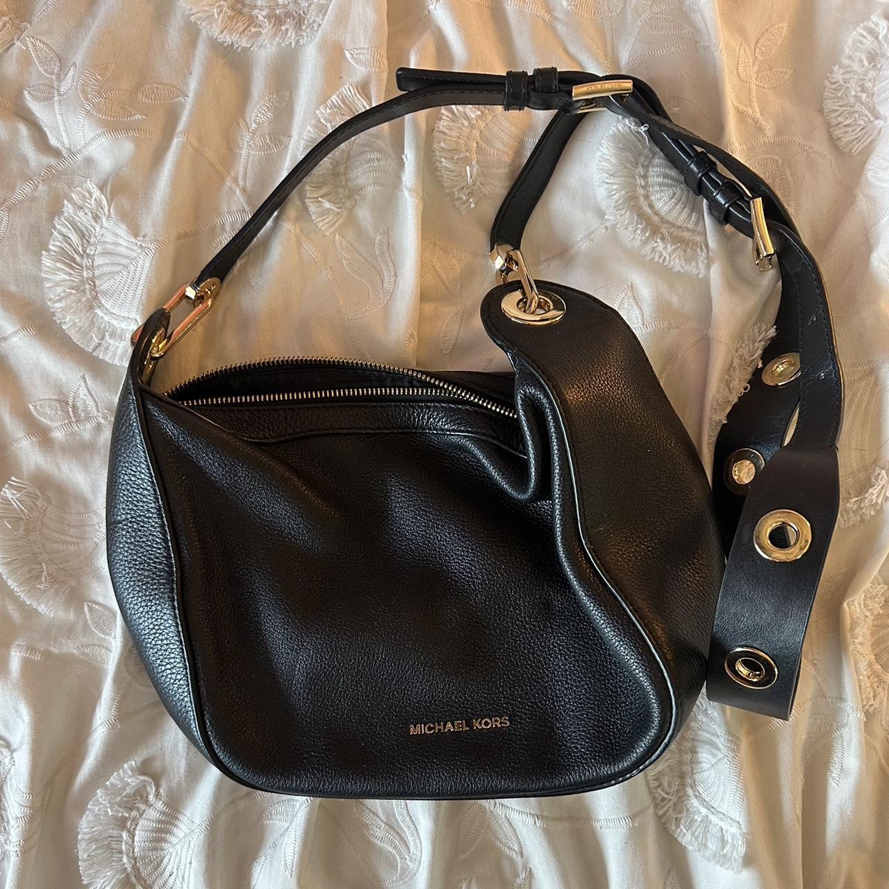 Michael Kors purse in amazing condition inside is. Depop