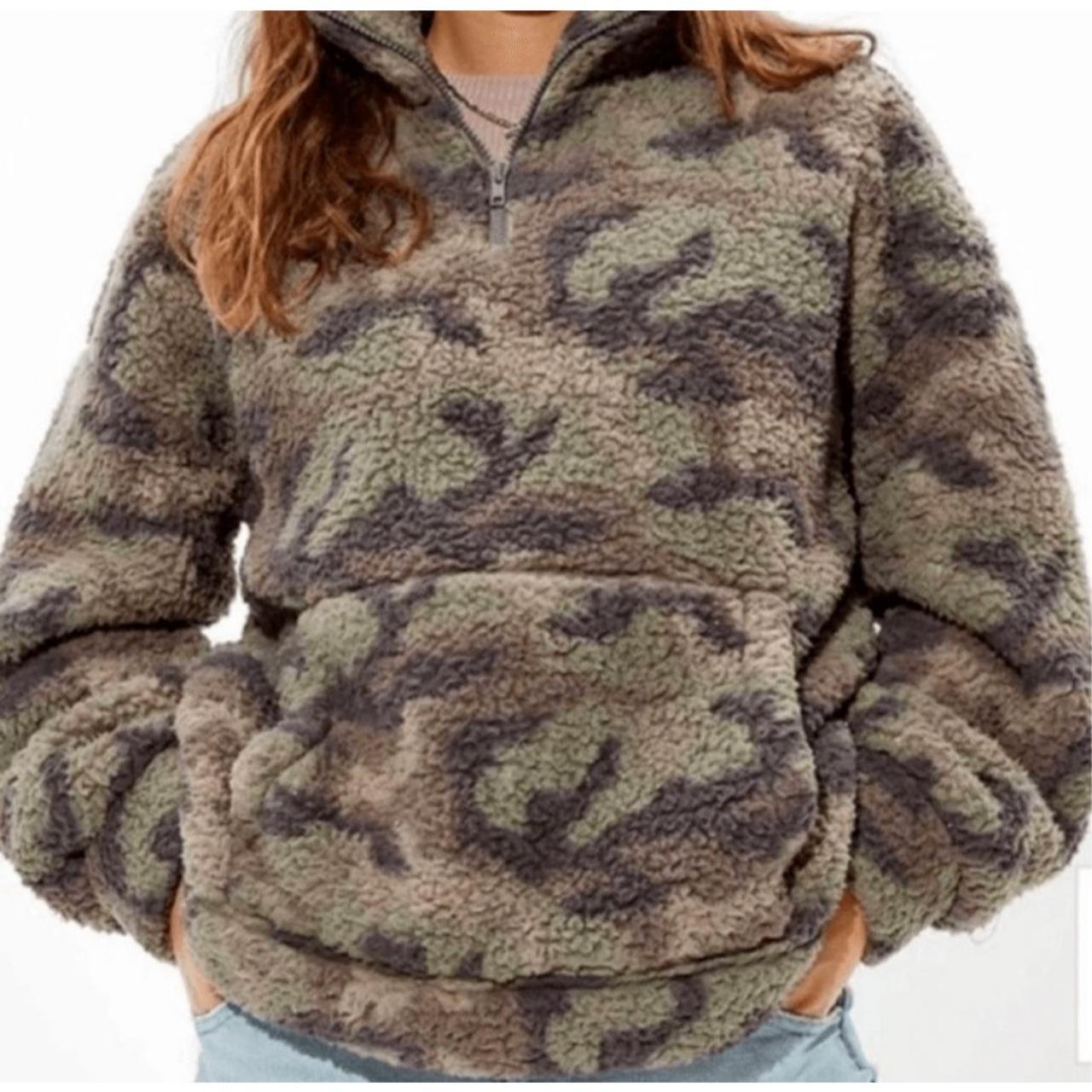 Women s American Eagle Sherpa Pullover Sweater Camo