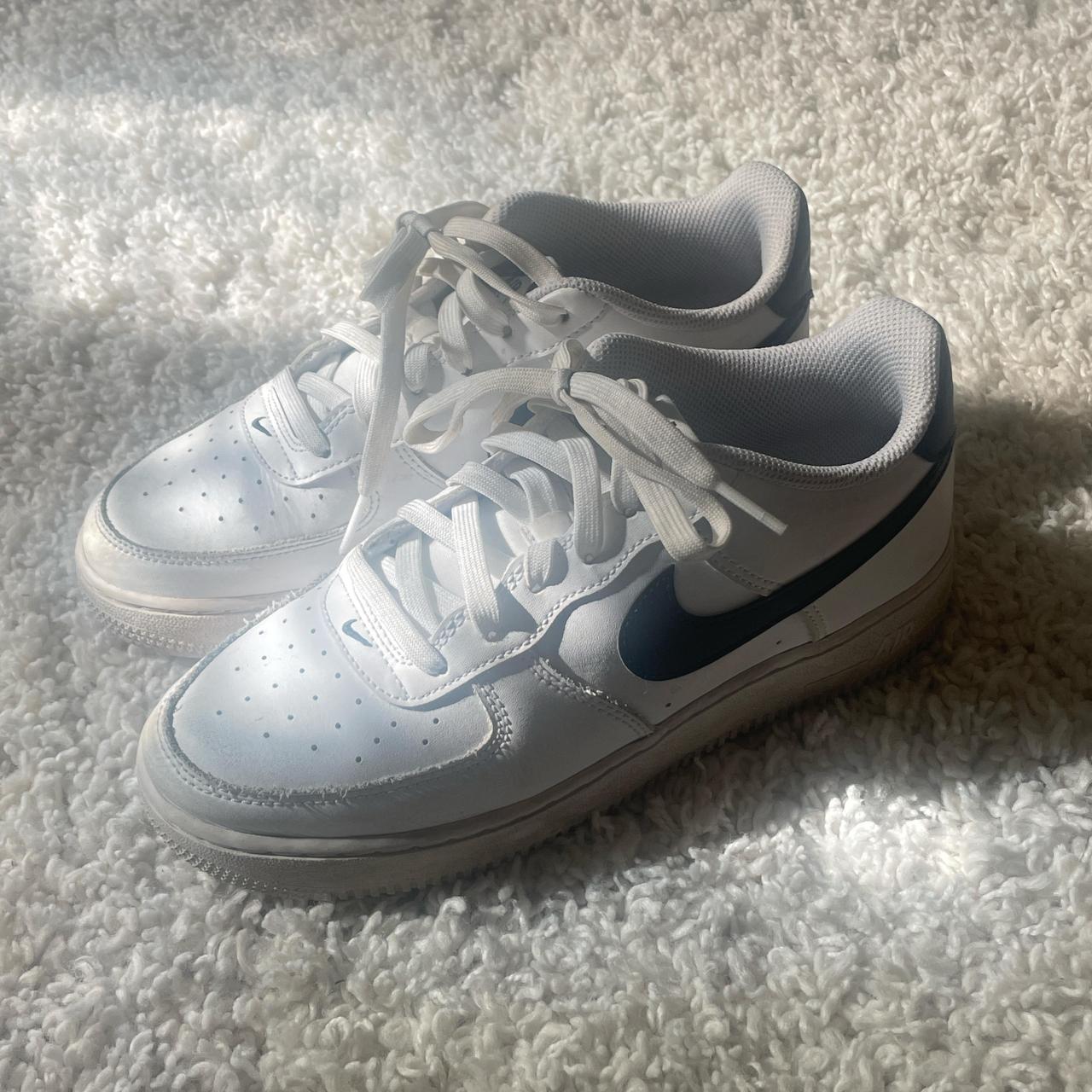 item listed by _clairesclothing_