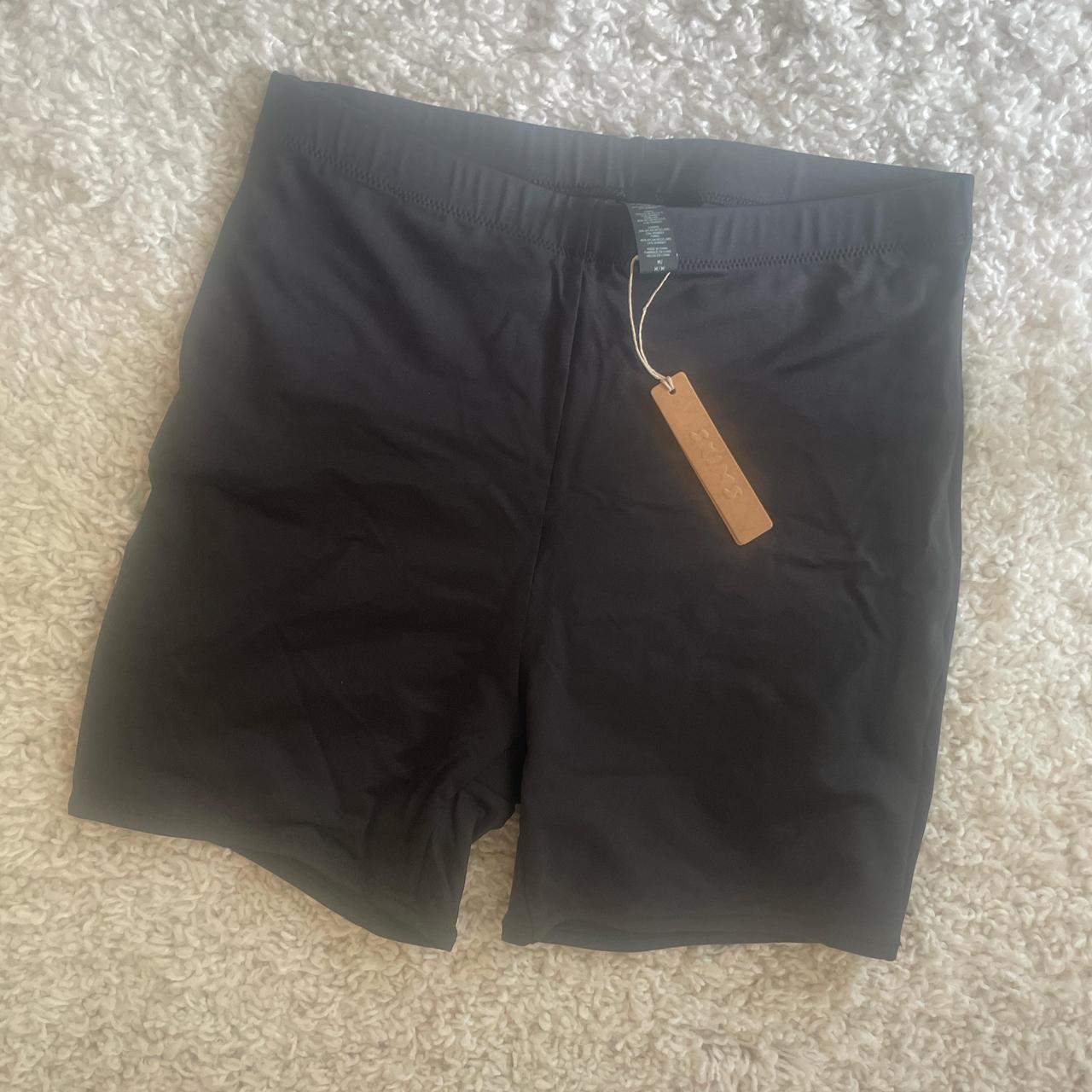 item listed by _clairesclothing_