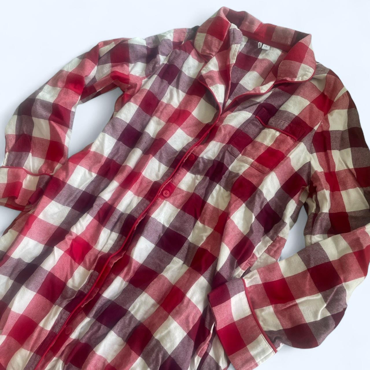 item listed by _clairesclothing_