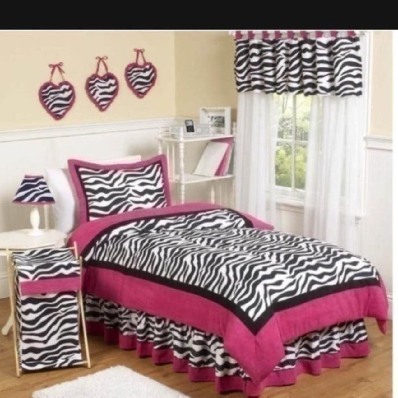 Sweet Jo Jo pink Funky purchases Zebra full size bed skirt