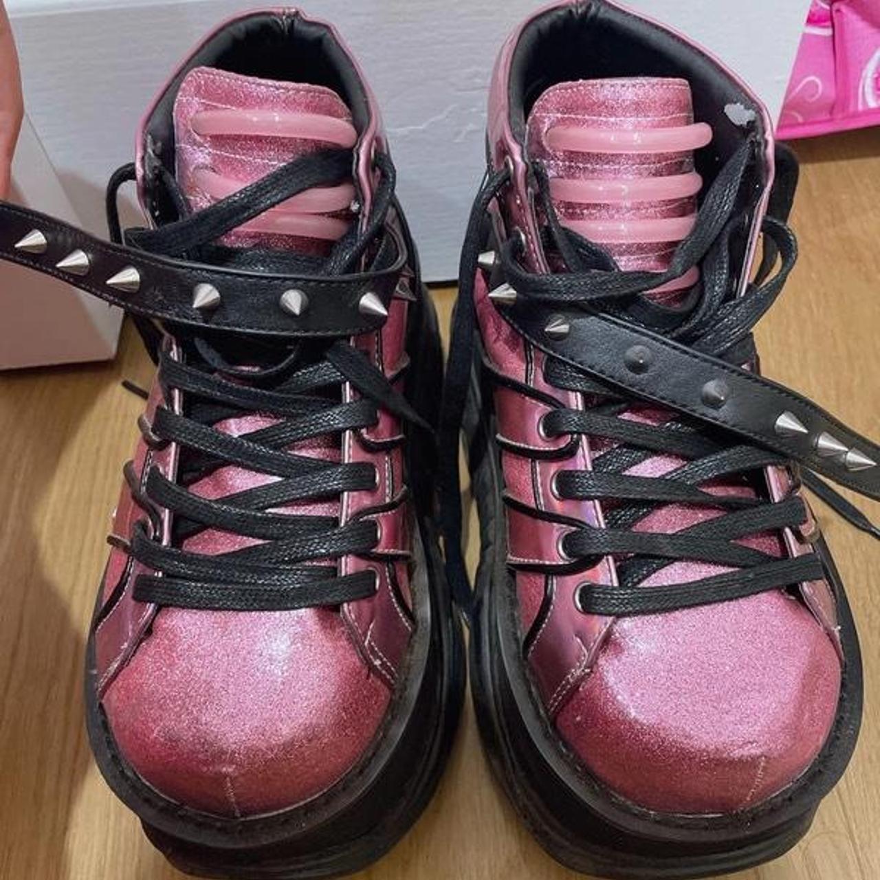 demonia neptune boots