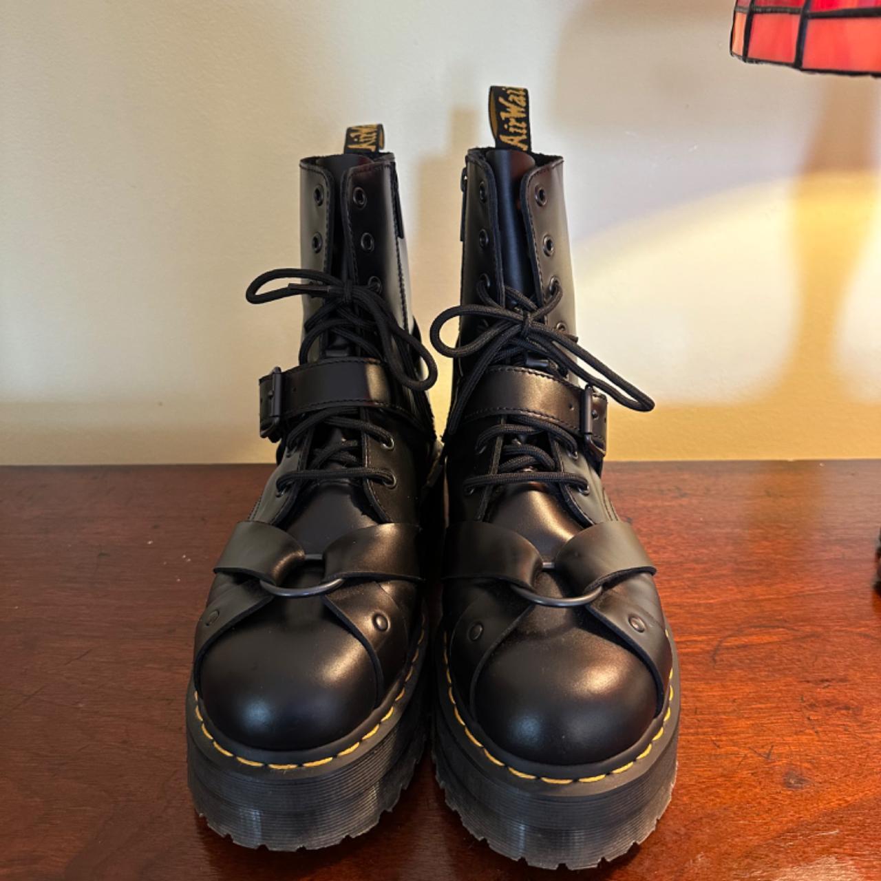 jadon strap dr martens