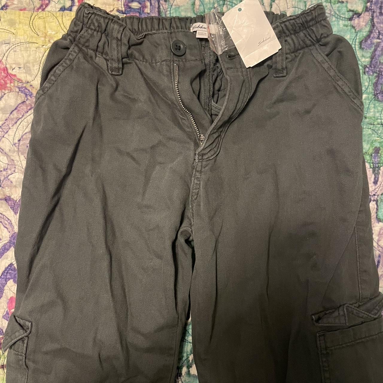 Subdued grey cargo pants - Depop