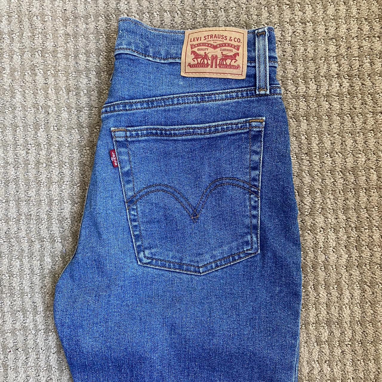 levi's wedgie straight white