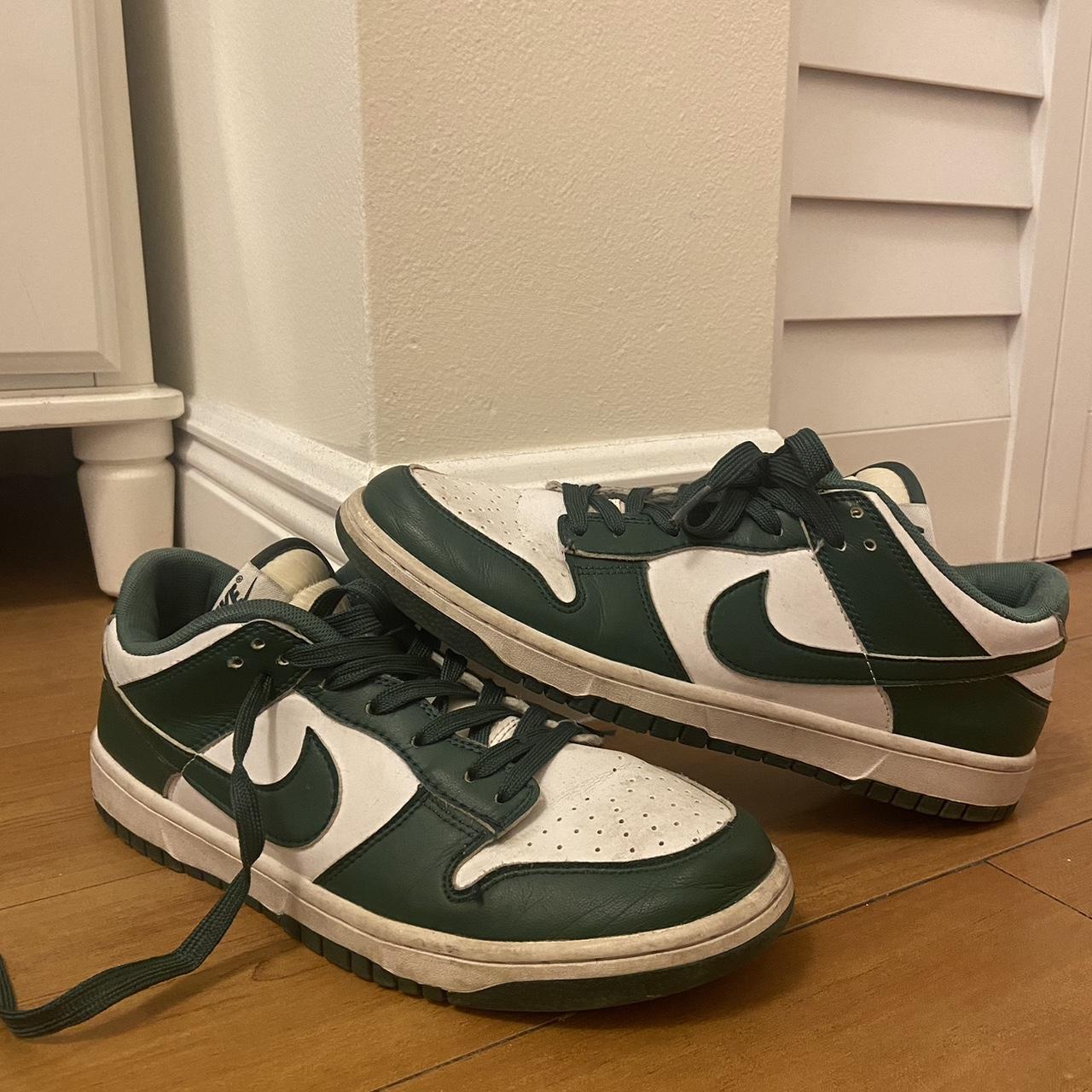 jordan dunk low michigan