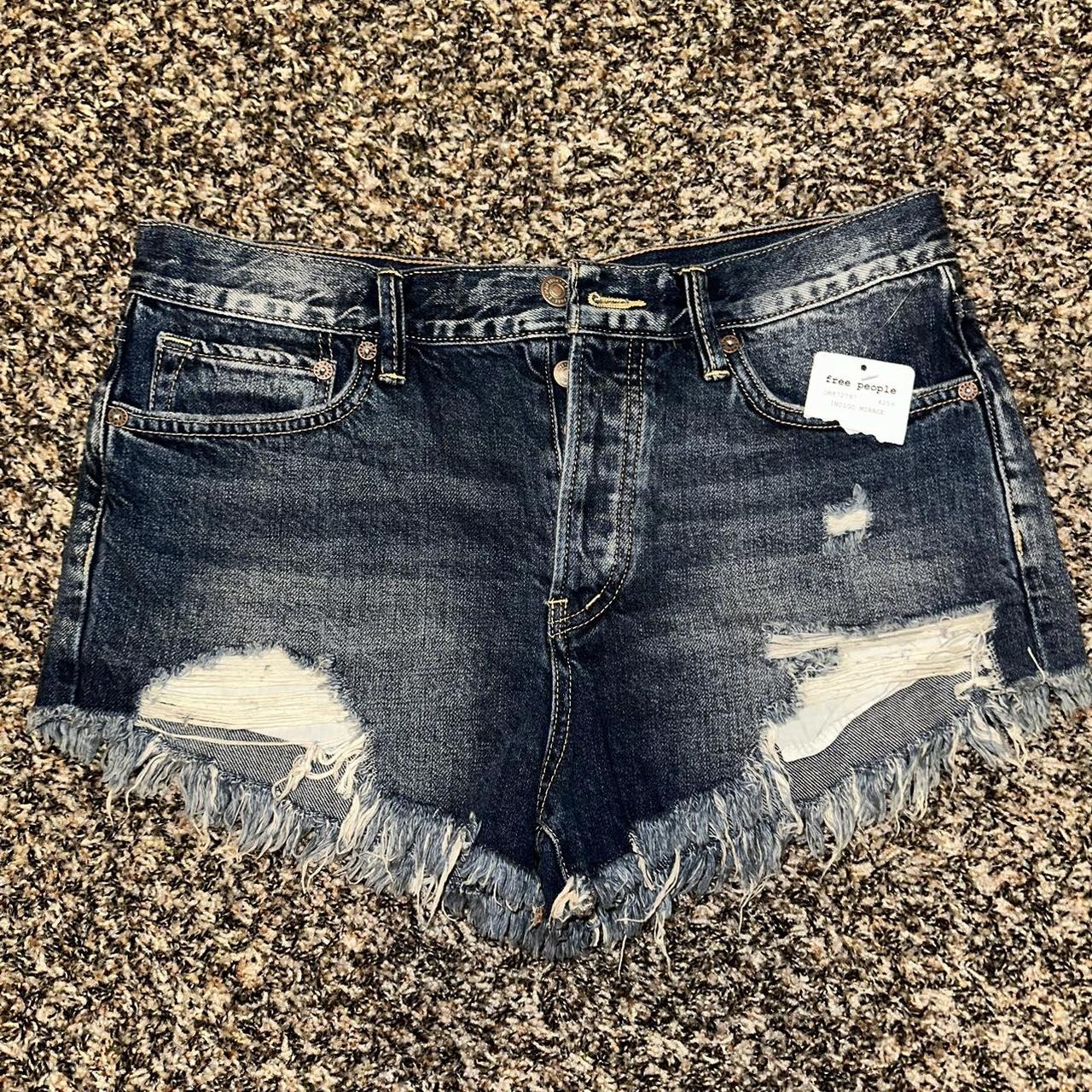 item listed by skyleewebb