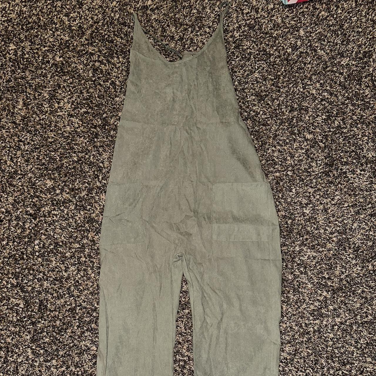 item listed by skyleewebb