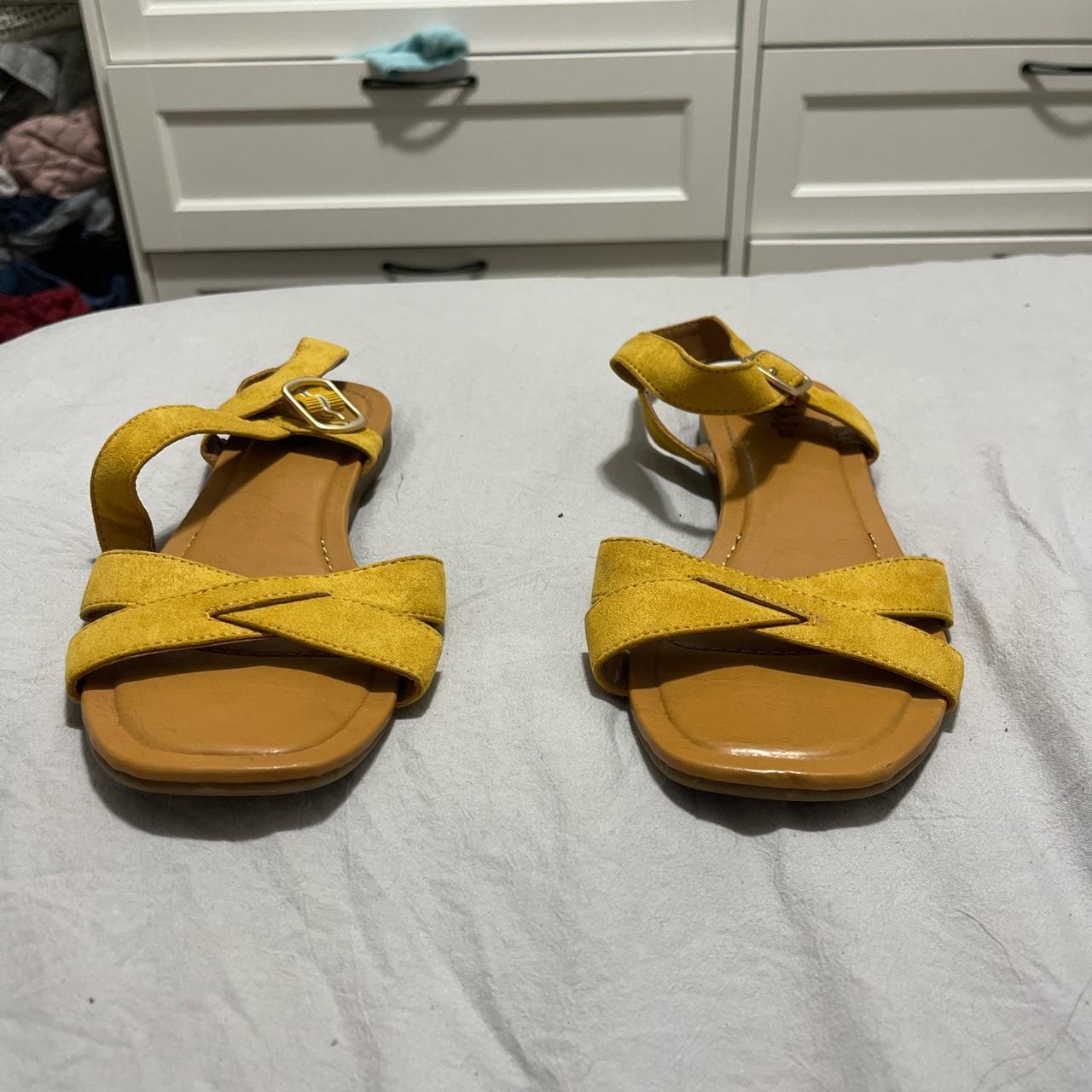 Hello buckle sandals - Depop