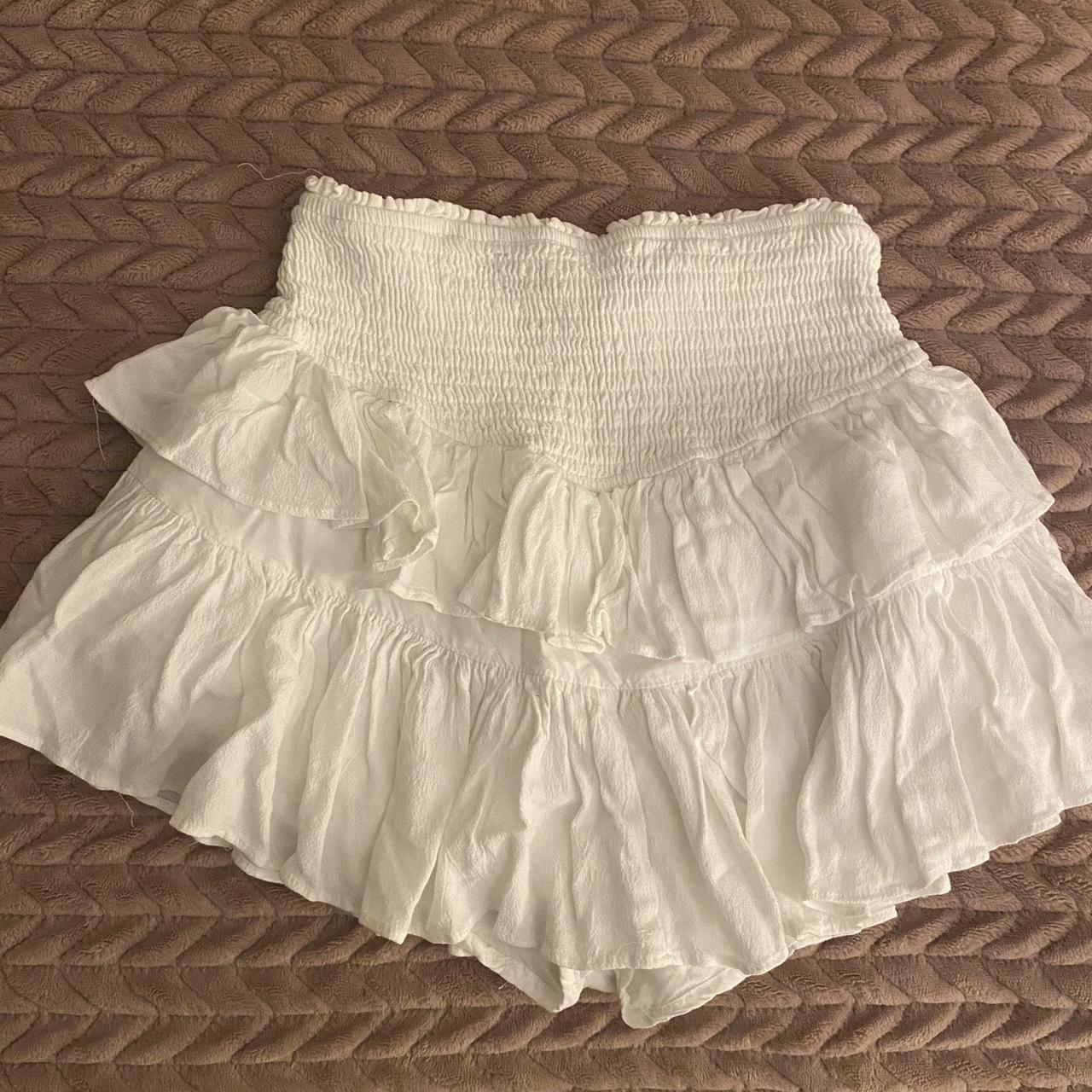 white ruffle skort in great condition perfect for... - Depop