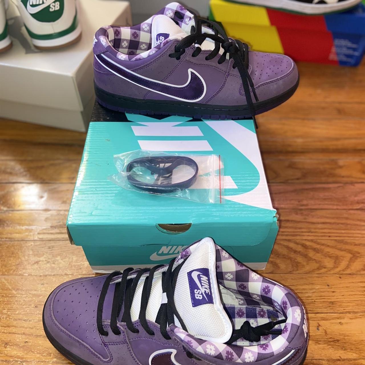 nike purple lobsters