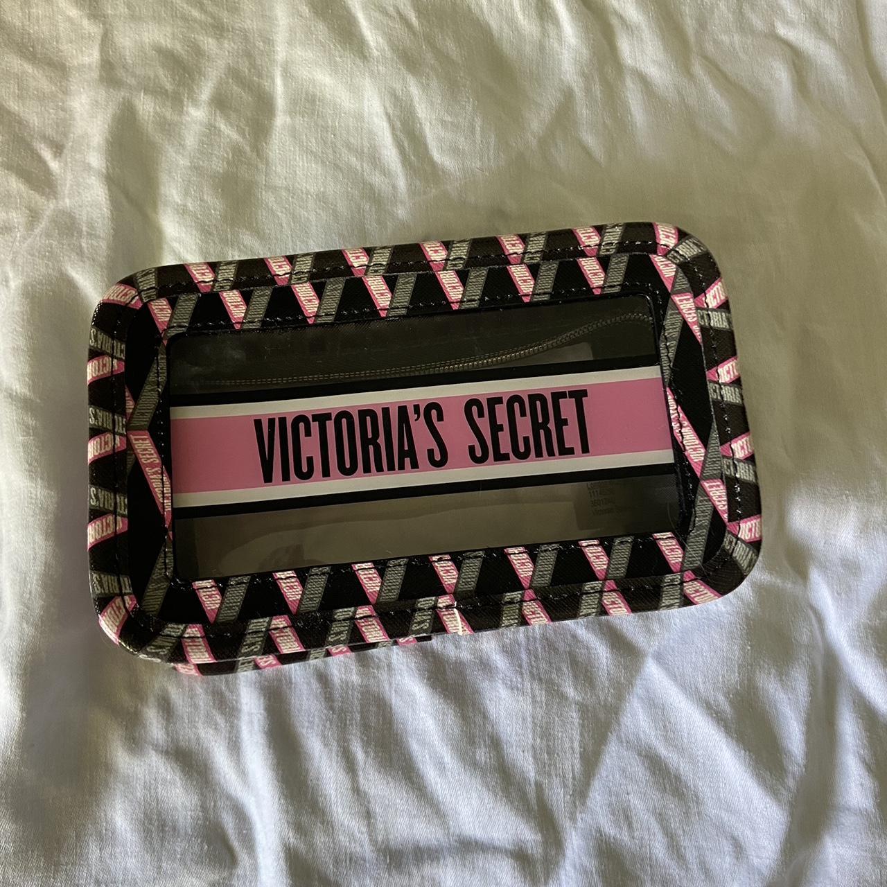 NWT Victorias Secret Tote and Makeup Bag Shipping: - Depop